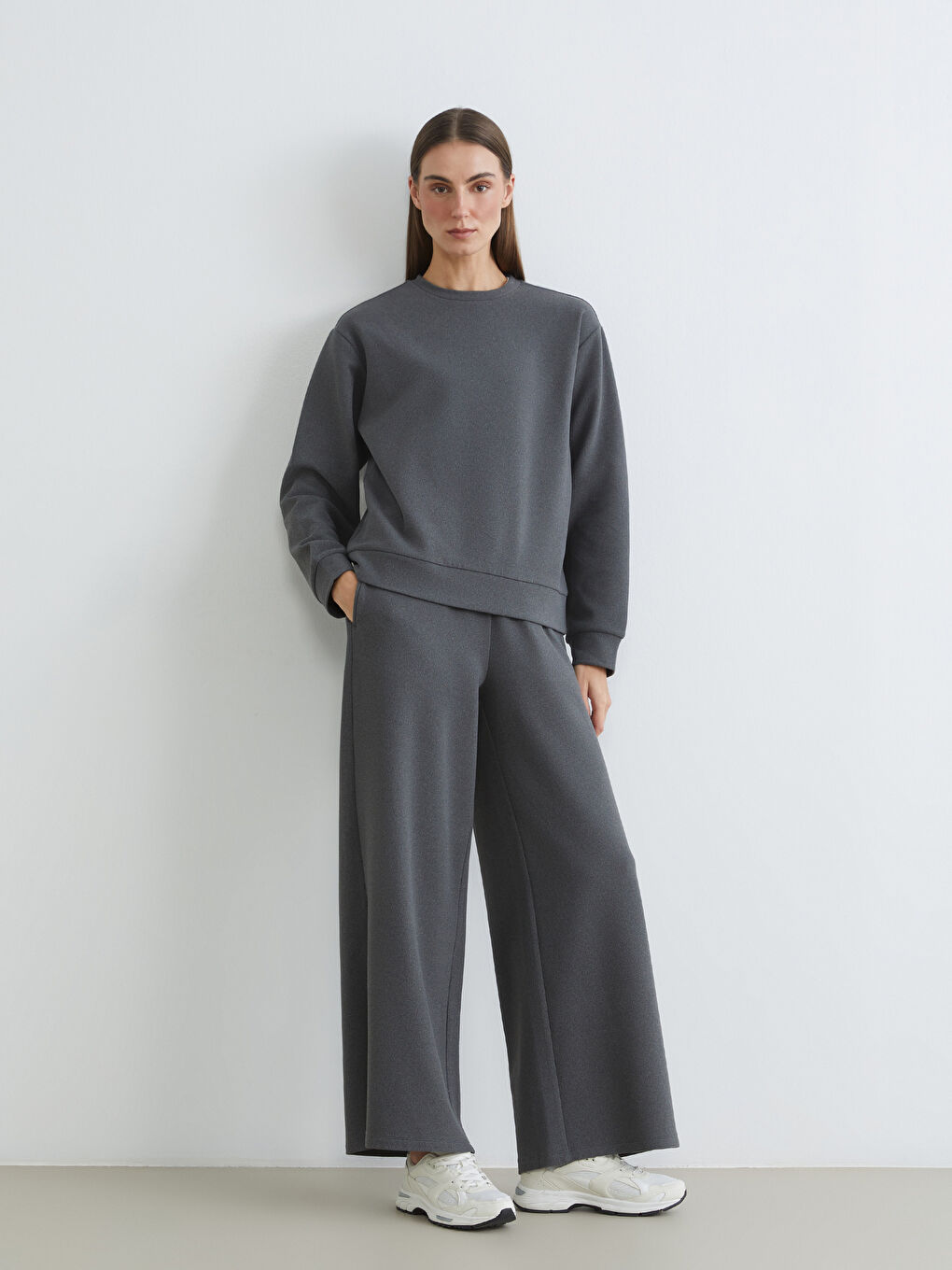 Dukserica sa okruglim izrezom za žene-1