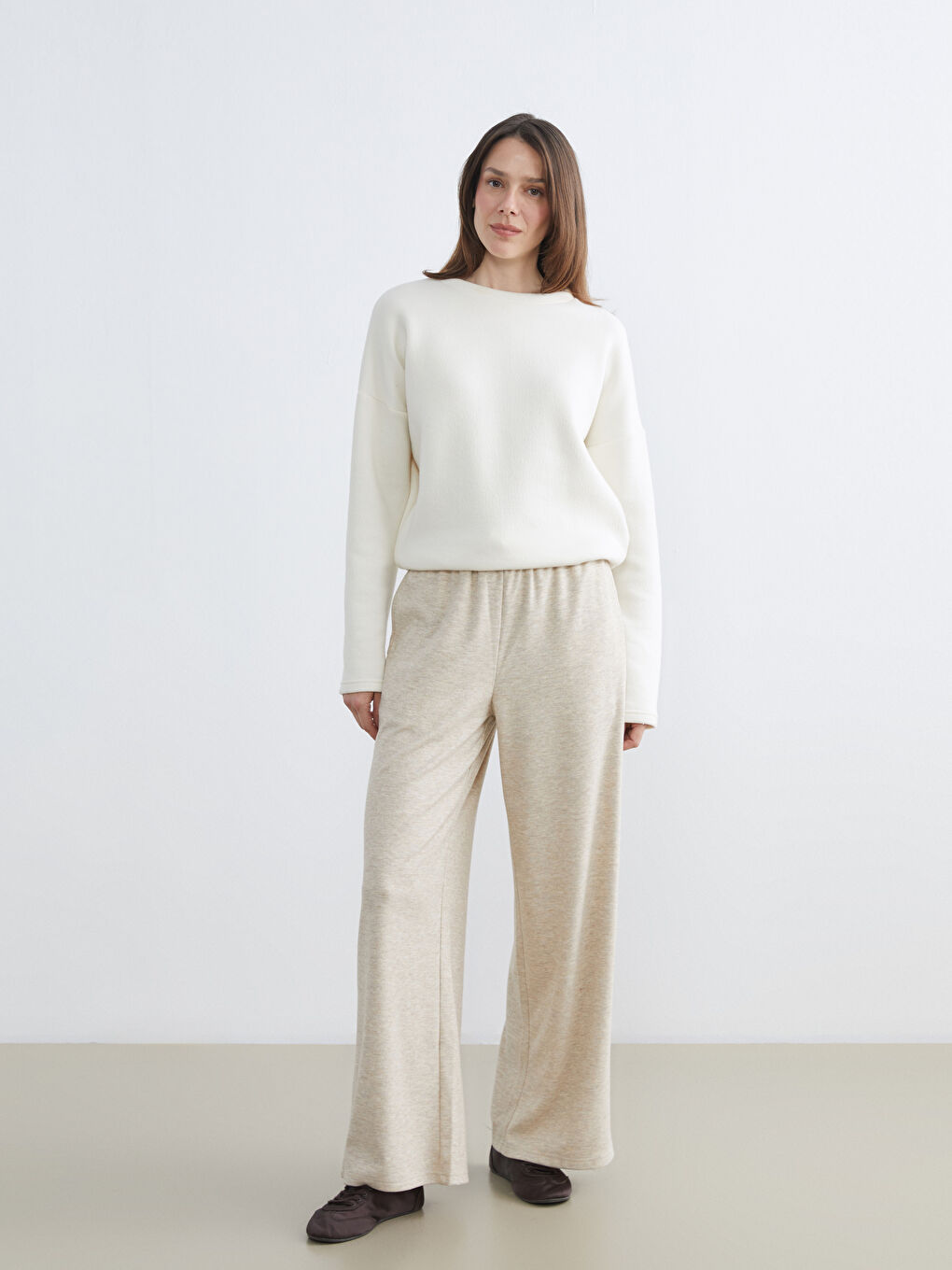 Женщины Бежевый Брюки‑джоггеры