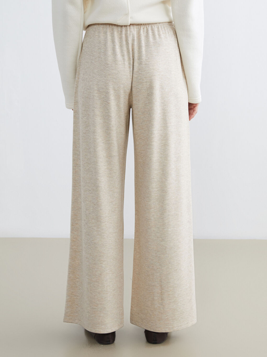 Женщины Бежевый Брюки‑джоггеры-3