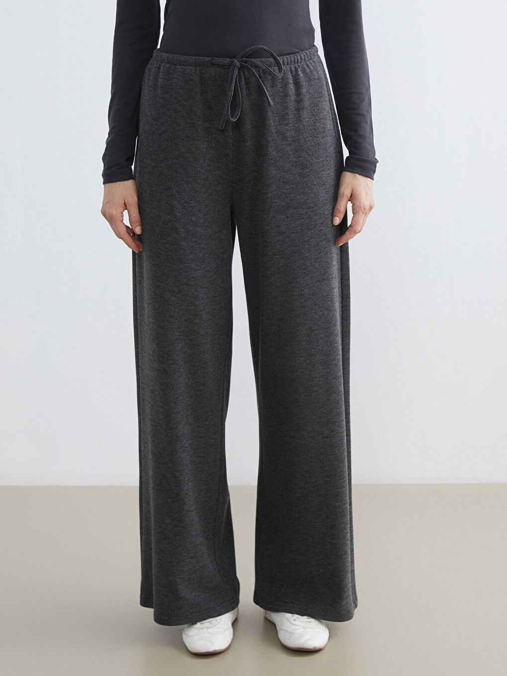 Women's Wide Leg Sweatpants with Elastic Waistband-1