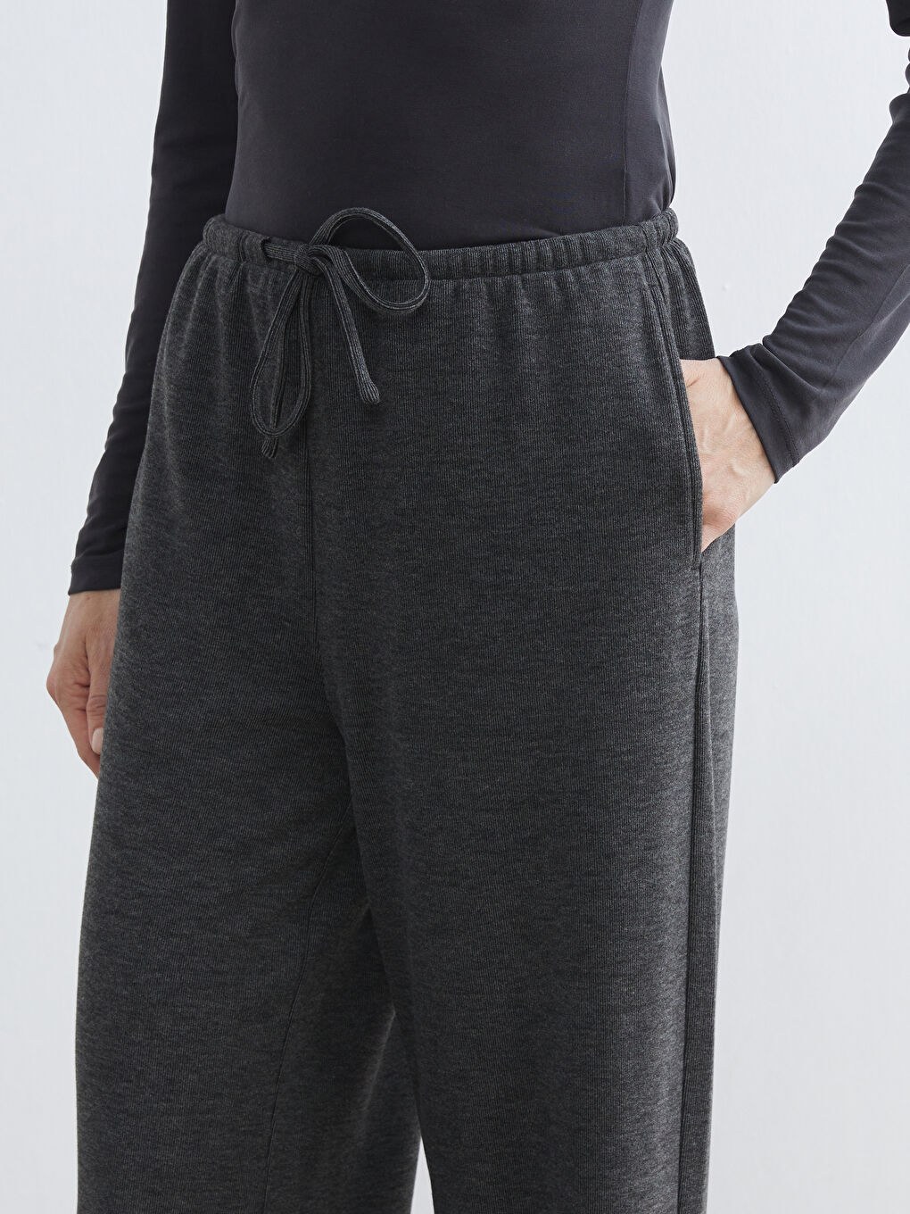 Women's Wide Leg Sweatpants with Elastic Waistband-2
