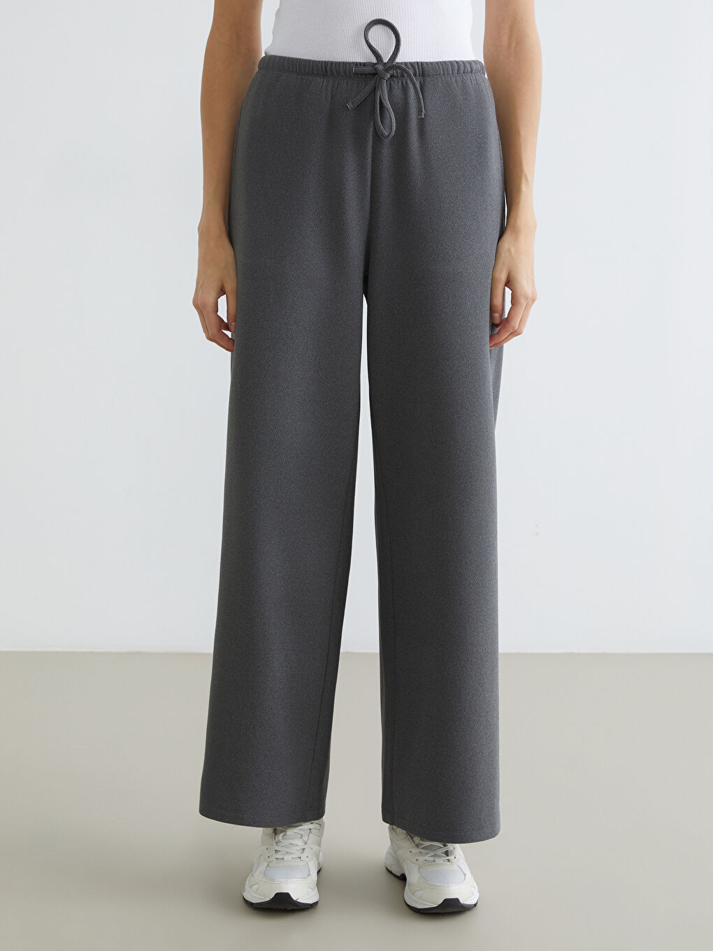 بنطال رياضي انثراسايت / رمادي داكن امرأة-1