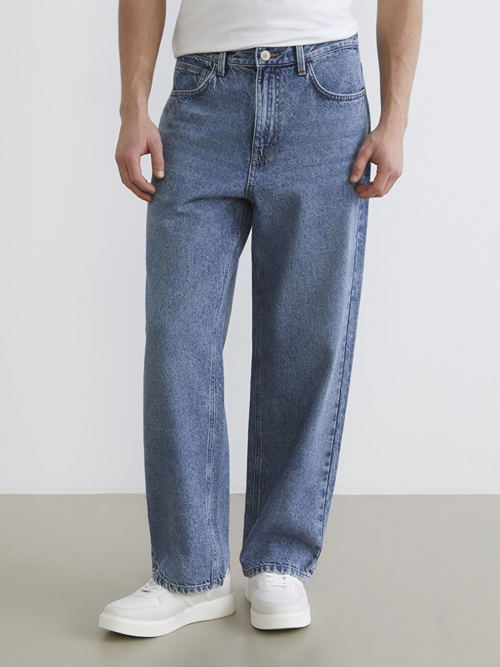 Men's Loose Fit Jeans-1