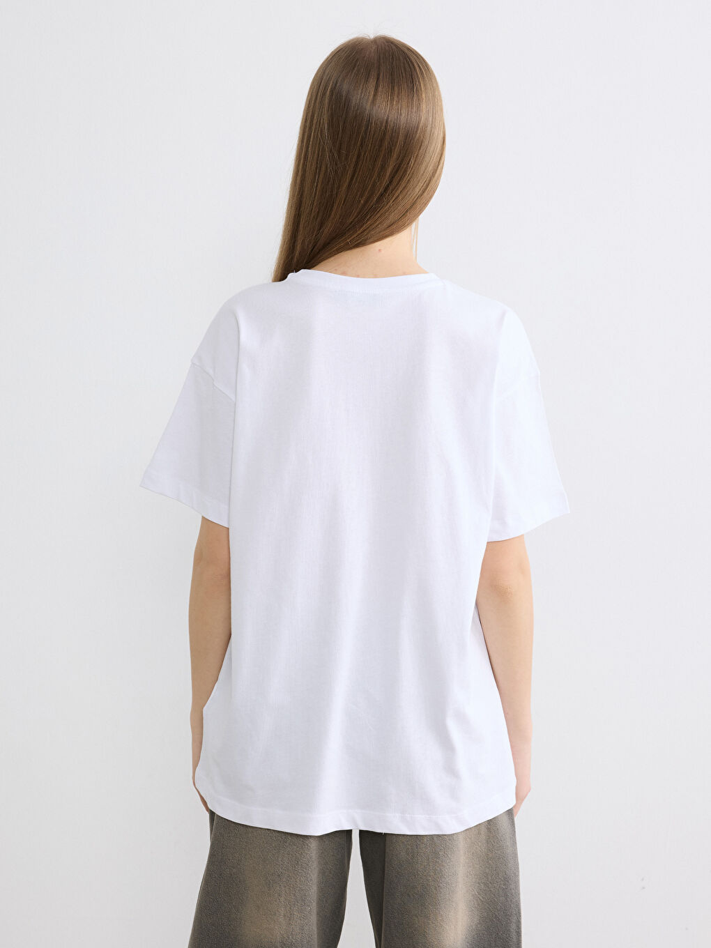 تي شيرت نسائي مطبوع نيويورك سيتي بياقة دائرية-3