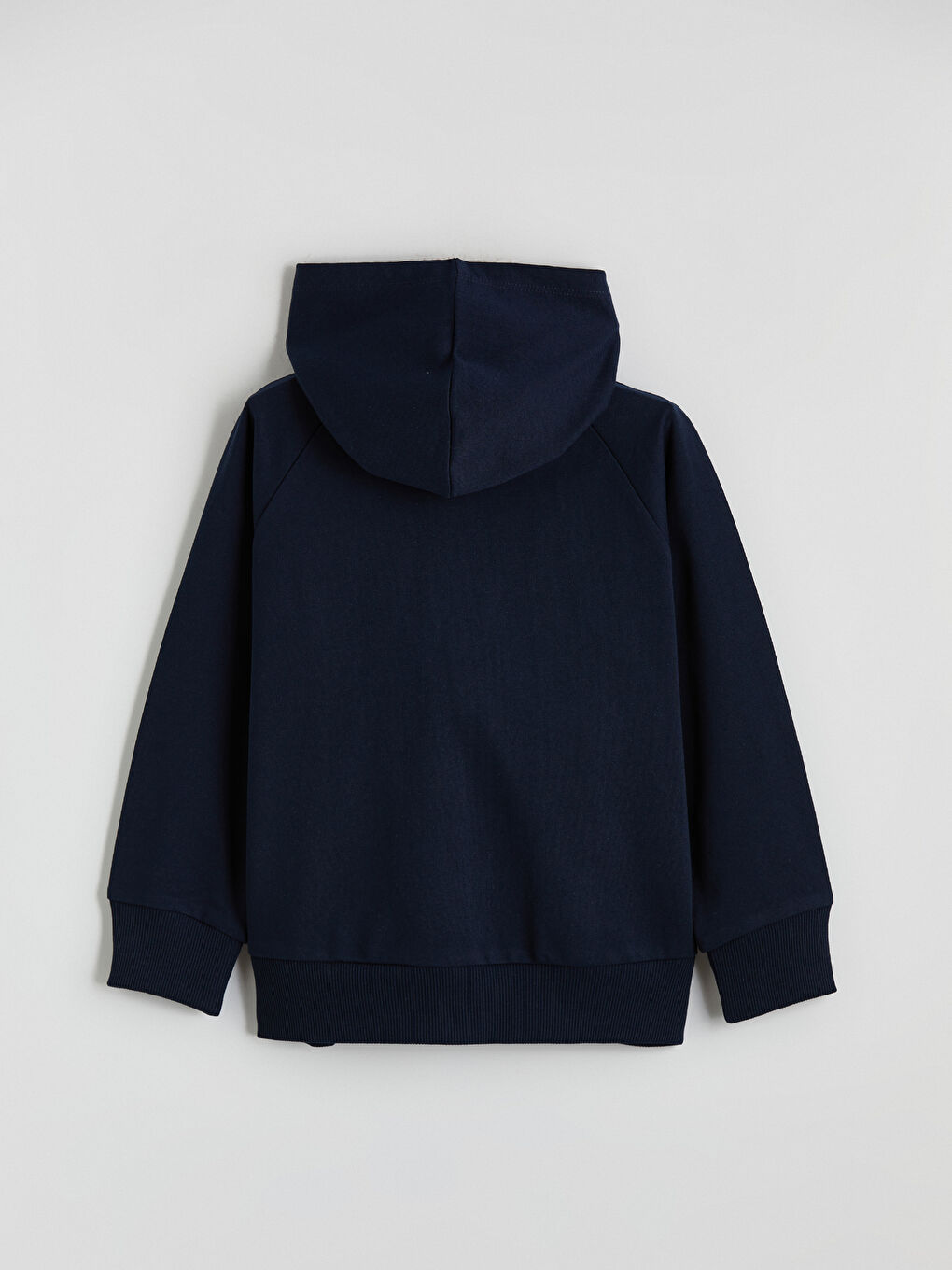 Плетена жилетка с качулка за момчета-2