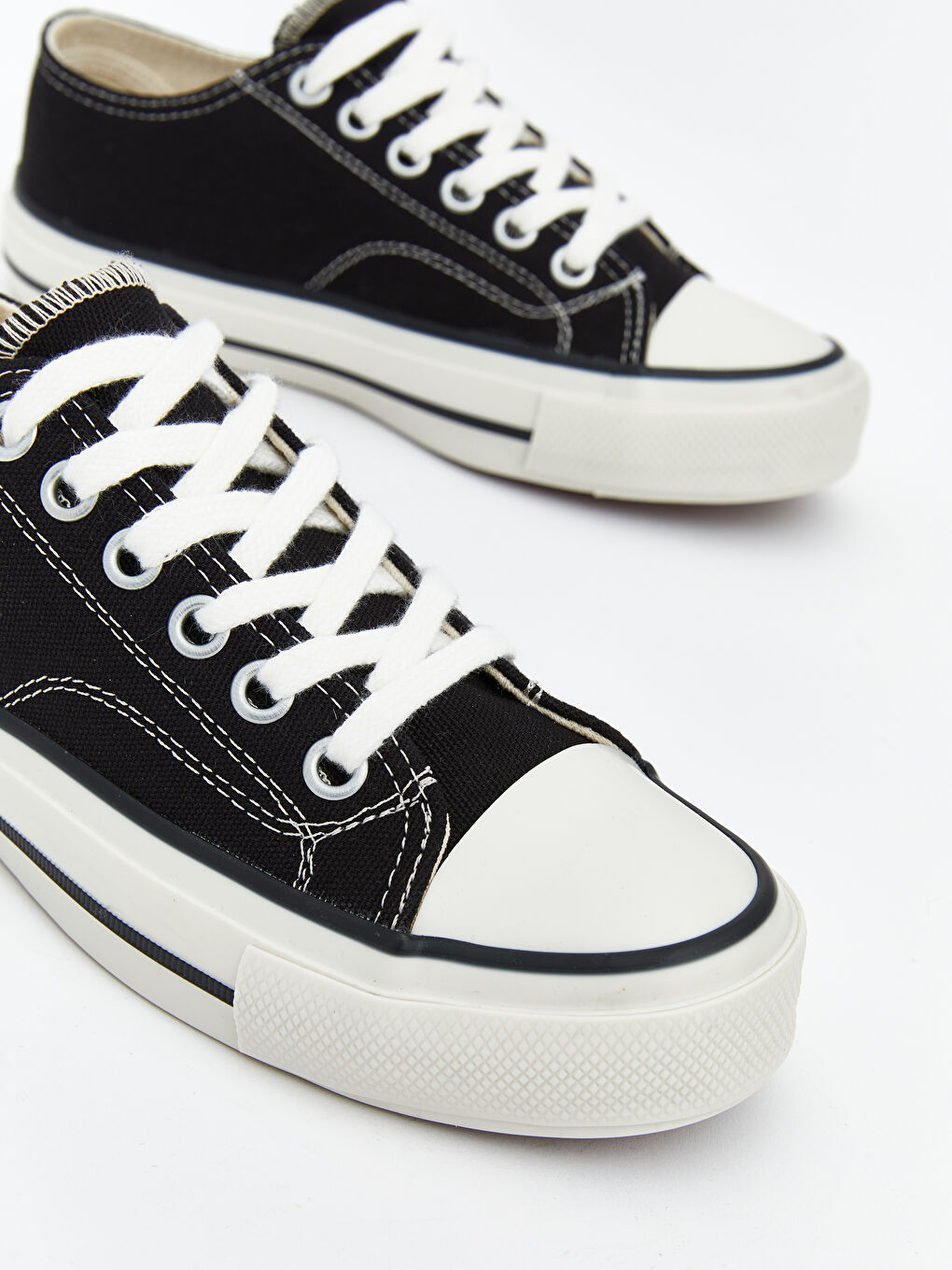 Siyah Bağcıklı Erkek Çocuk Spor Ayakkabı-2