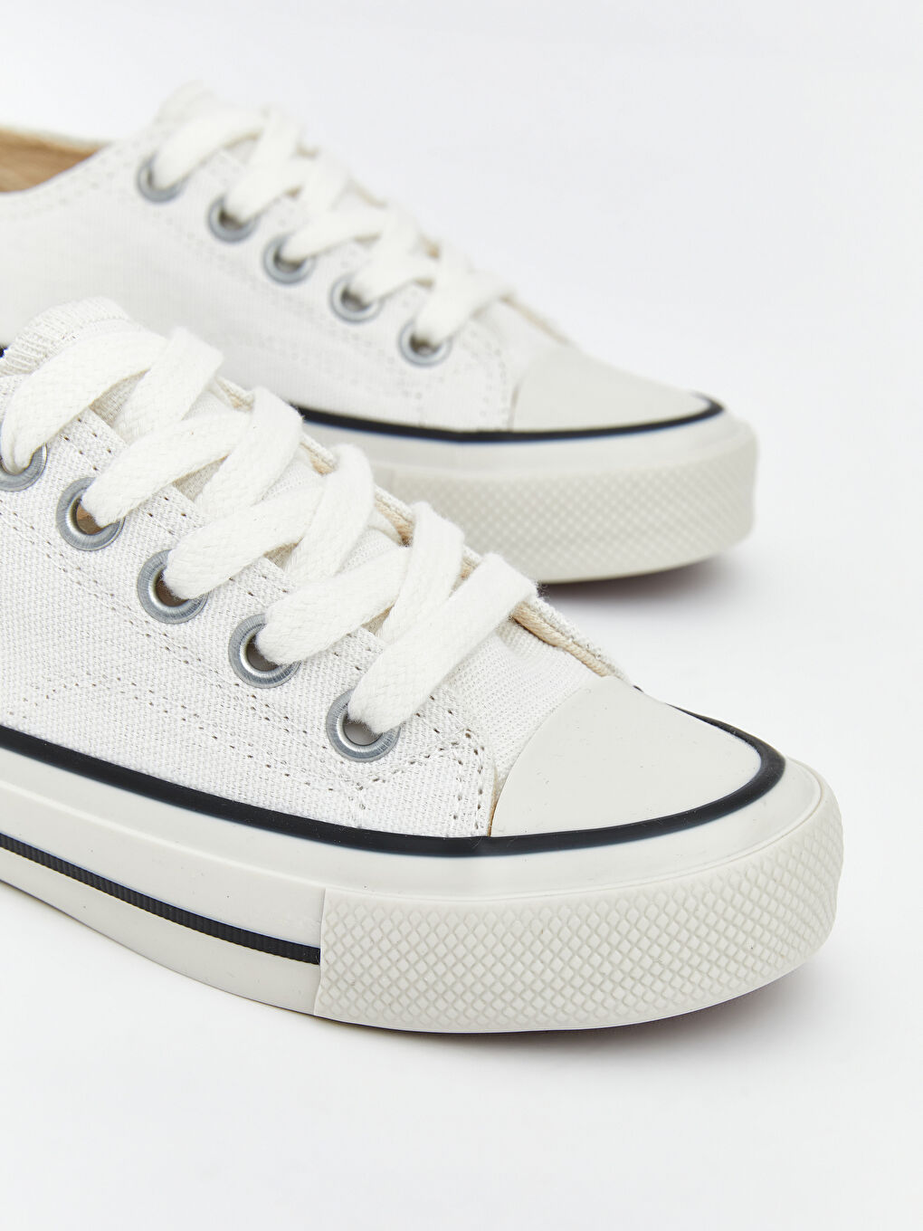 Beyaz Bağcıklı Erkek Çocuk Spor Ayakkabı-2