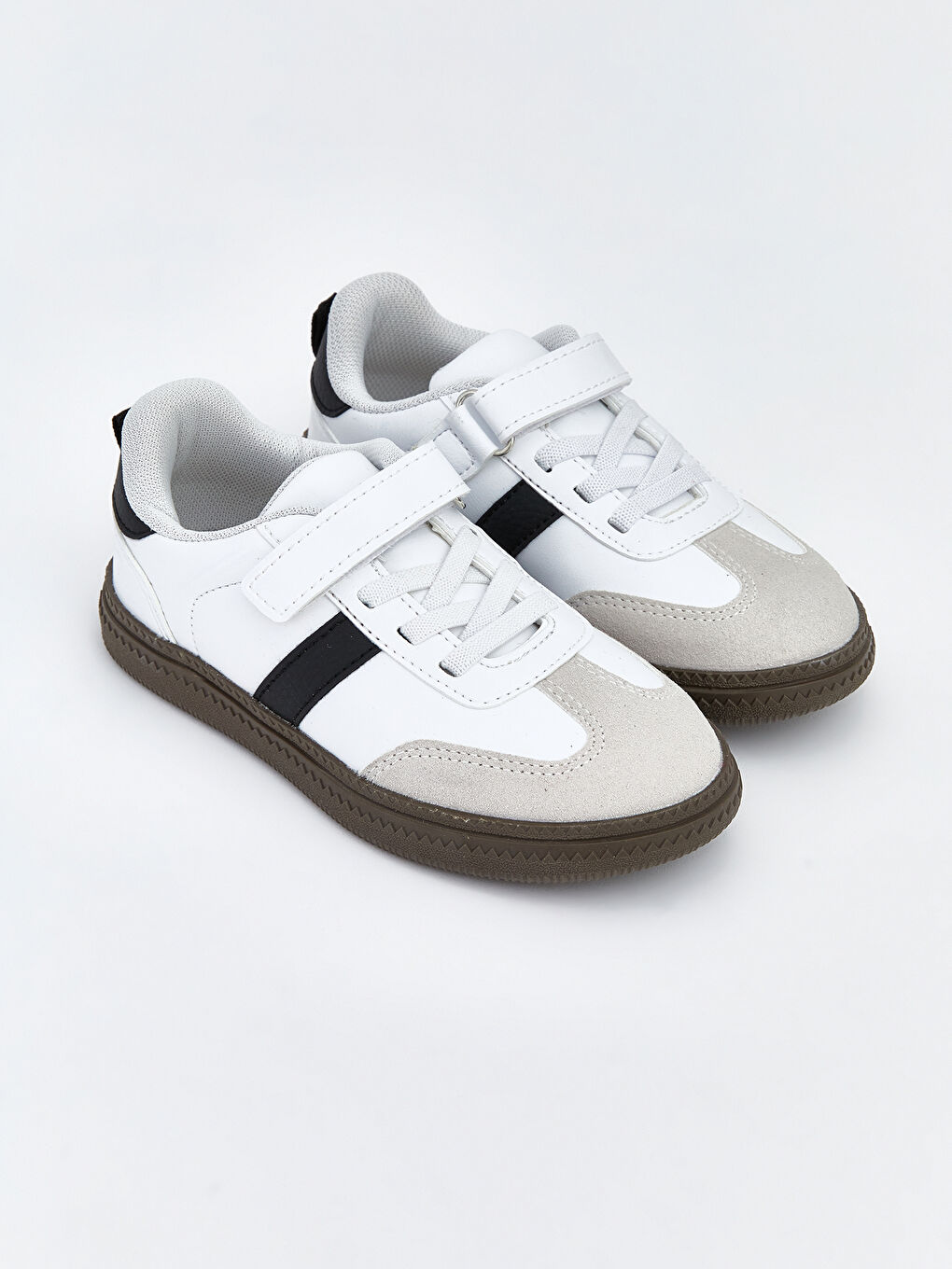 Beyaz Bağcık ve Cırt Cırtlı Erkek Bebek Spor Ayakkabı