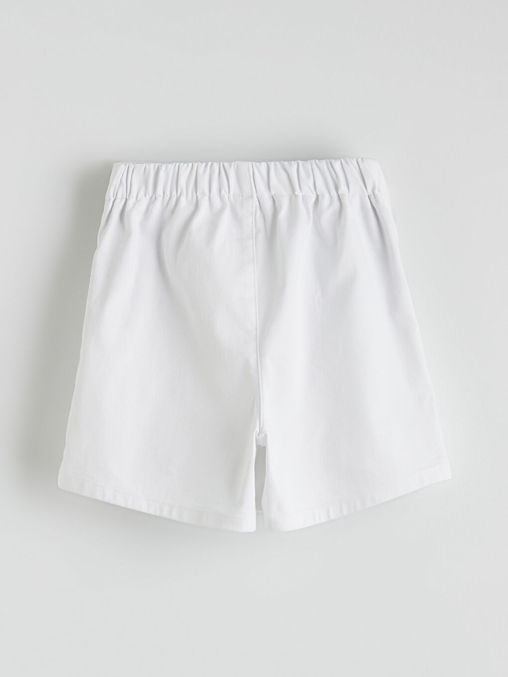 Beyaz Fırfır Detaylı Kız Çocuk Şort Etek-3