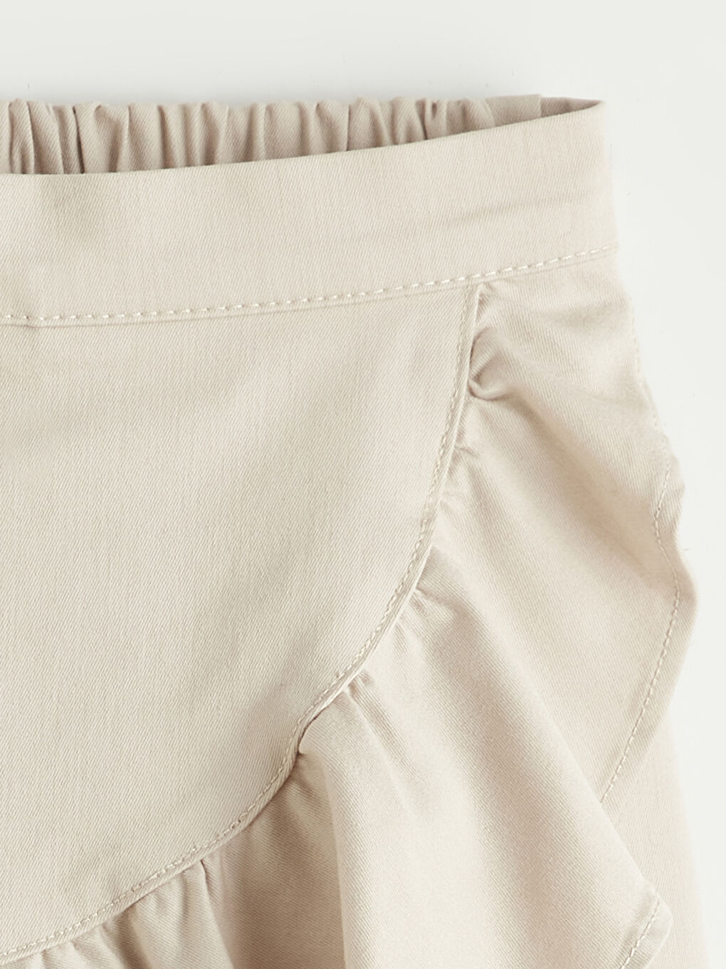 Bej Fırfır Detaylı Kız Çocuk Şort Etek-1