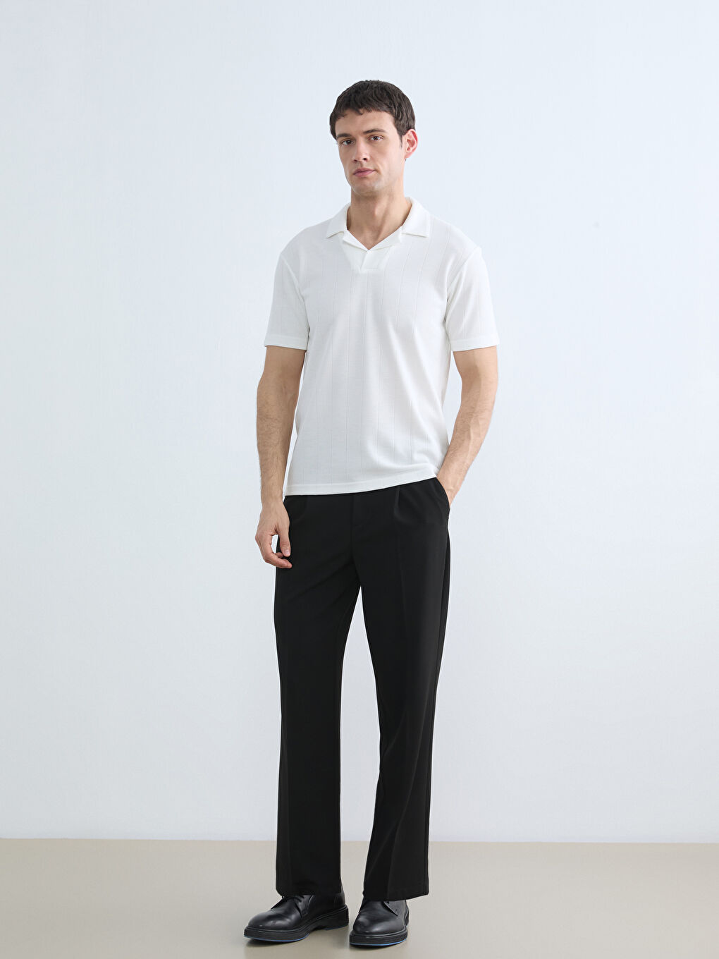 تيشيرت رجالي بملمس مميز للمصيف-1