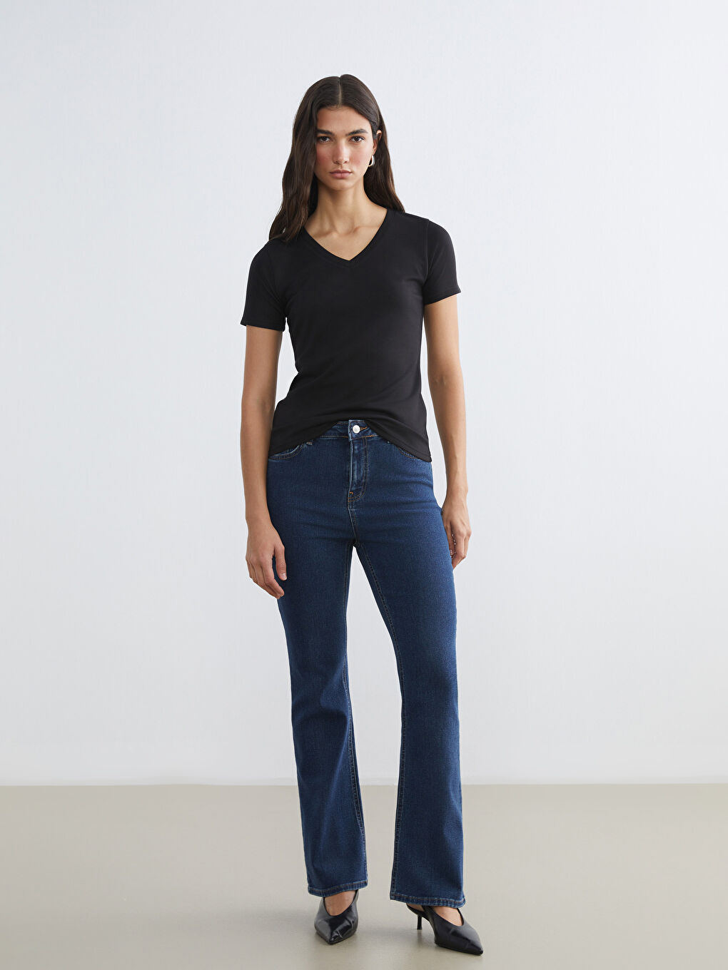 Woman BLACK T-Shirt-1