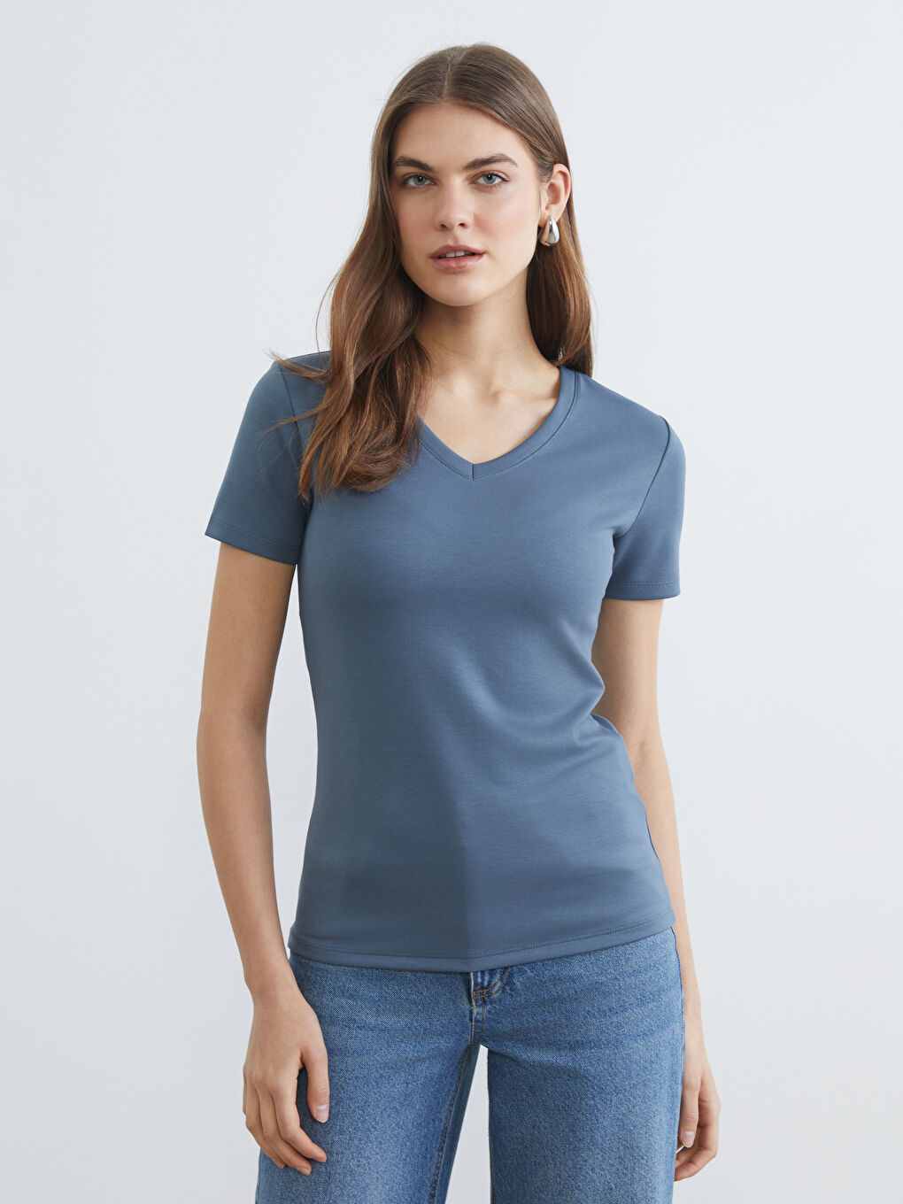 Gri V Yaka Soft Touch Kadın Tişört	