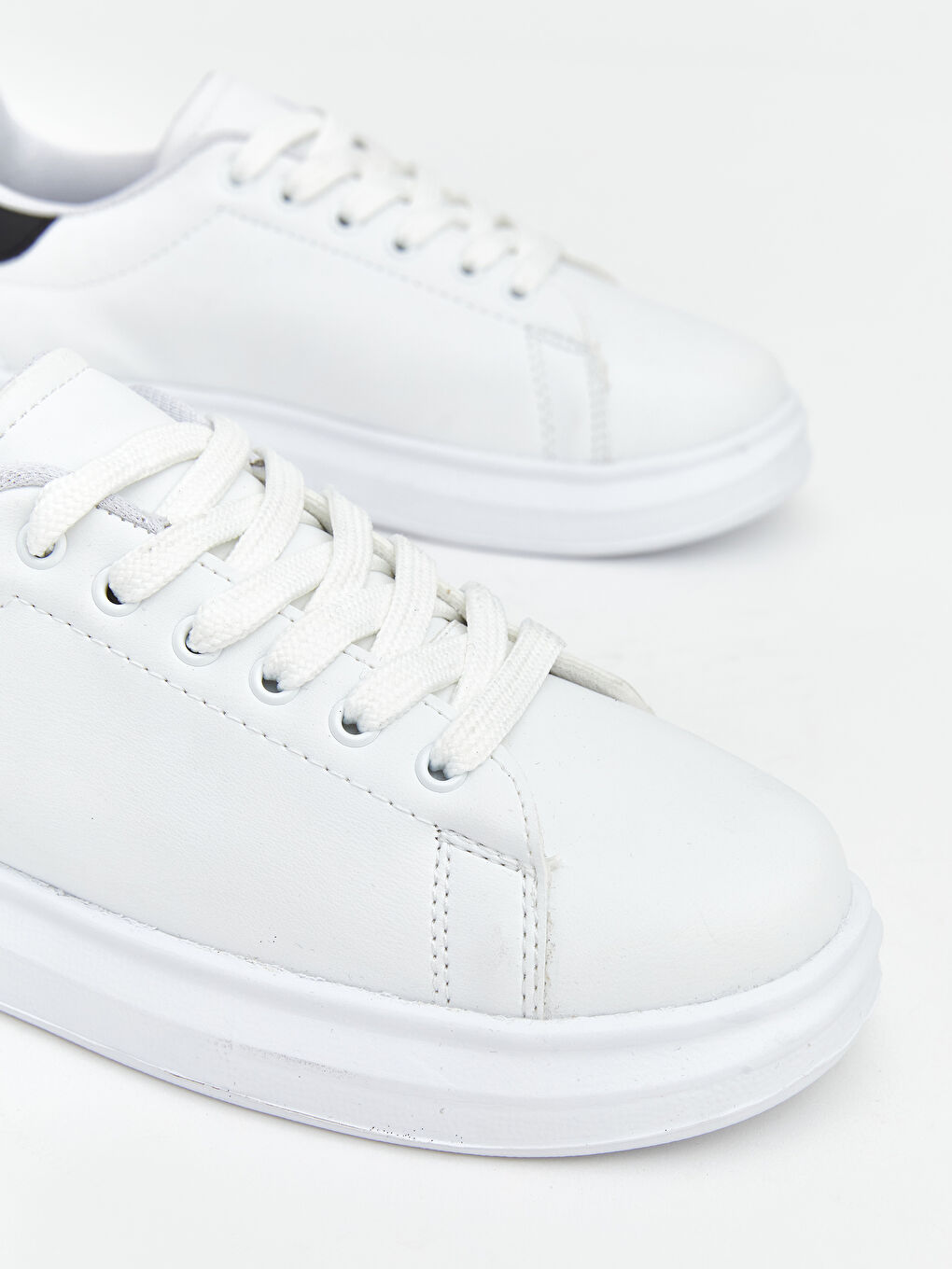 Beyaz Bağcıklı Erkek Çocuk Spor Ayakkabı-2