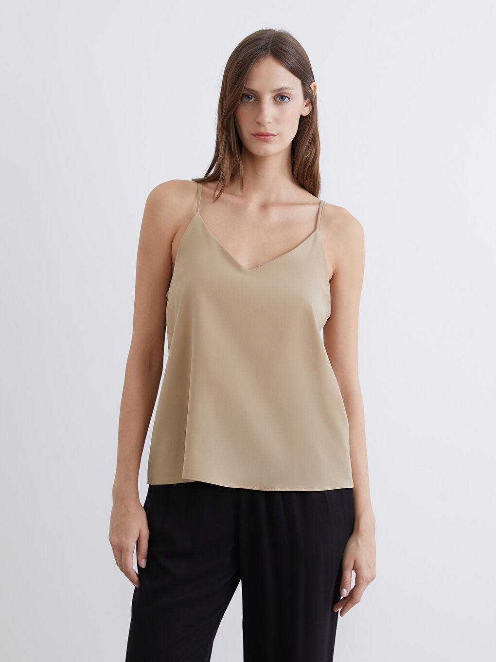 Haki V Yaka Askılı Bluz