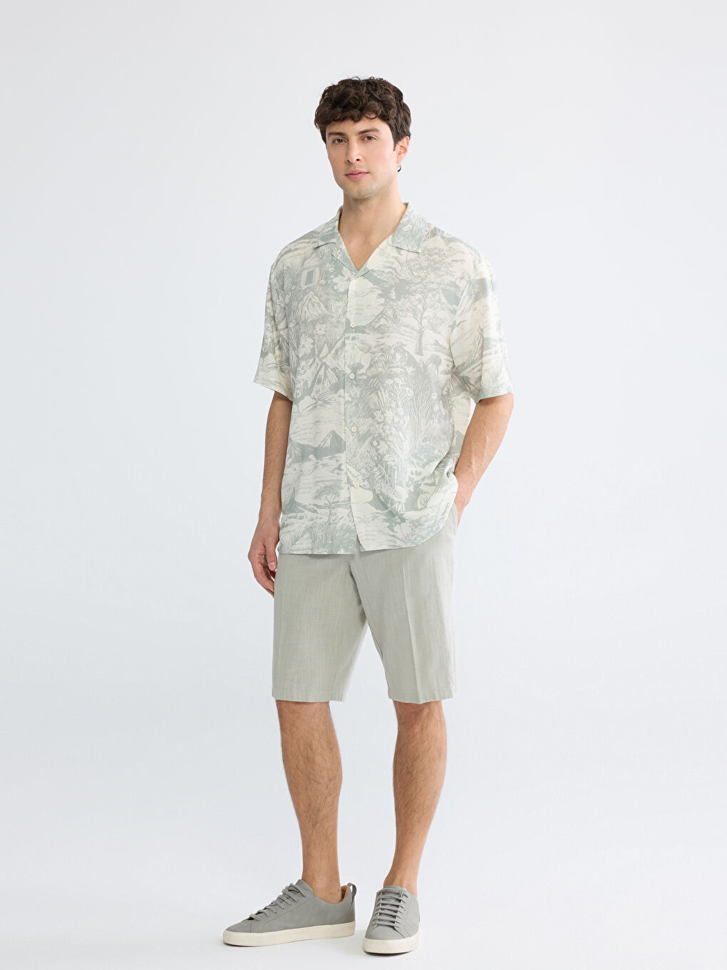 Ekru Regular Fit Resort Yaka Desenli Erkek Gömlek-1