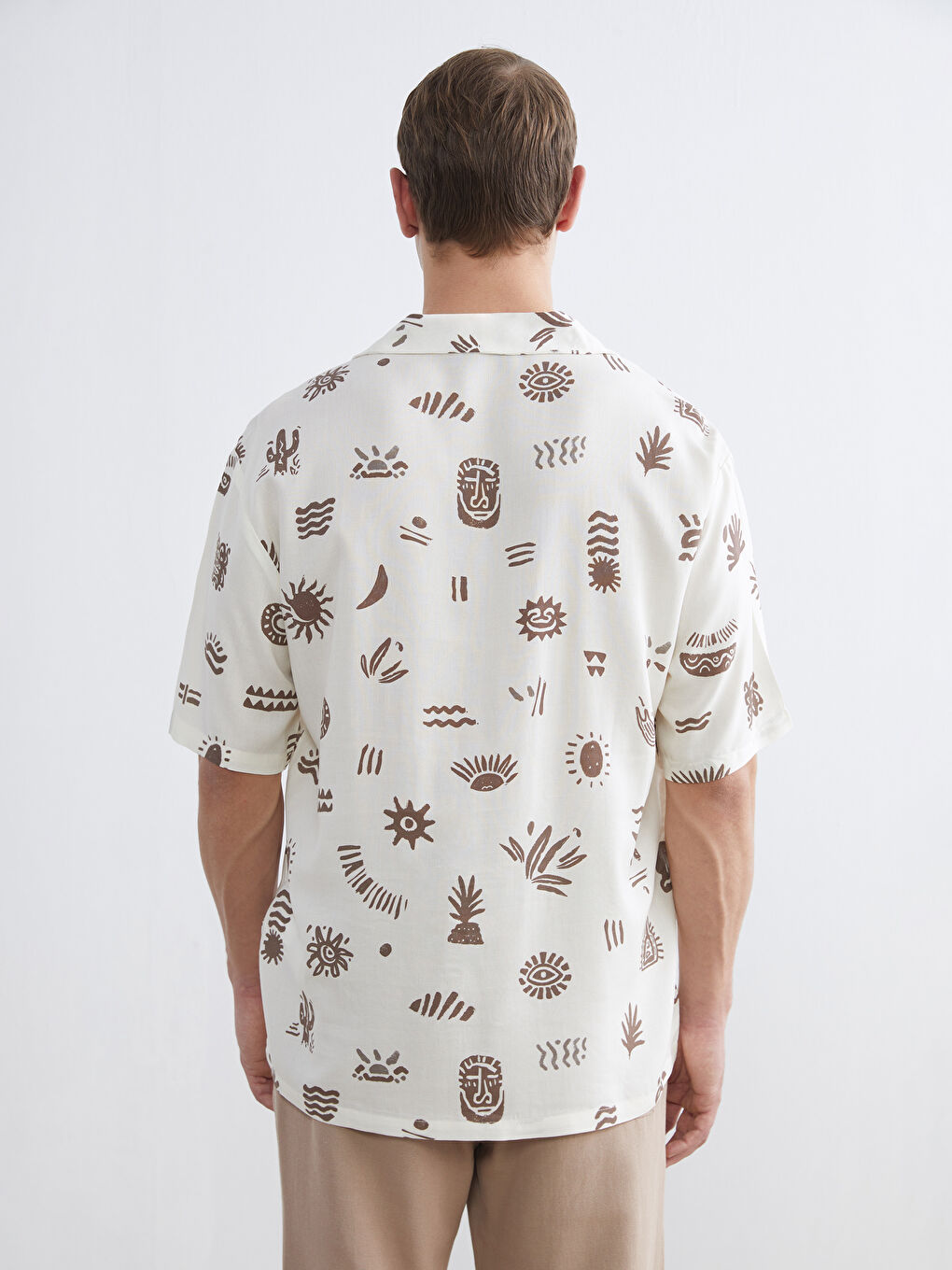 Ekru Regular Fit Resort Yaka Desenli Erkek Gömlek-3