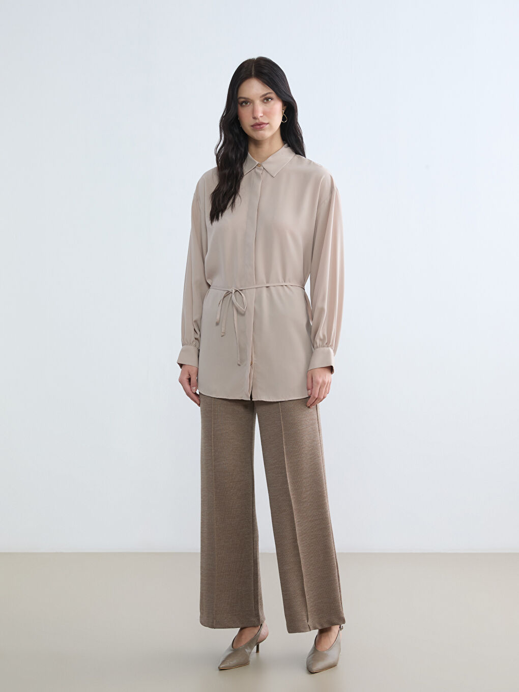 Ekru Beli Kuşaklı Kadın Gömlek Tunik-1