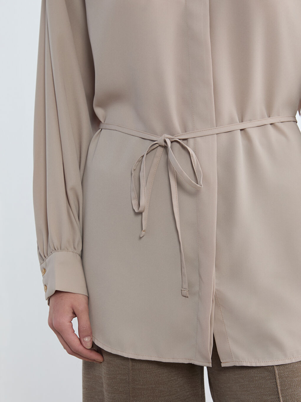 Ekru Beli Kuşaklı Kadın Gömlek Tunik-2