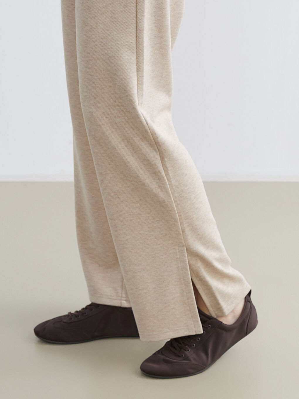 Women's Joggers with Elastic Waistband-2