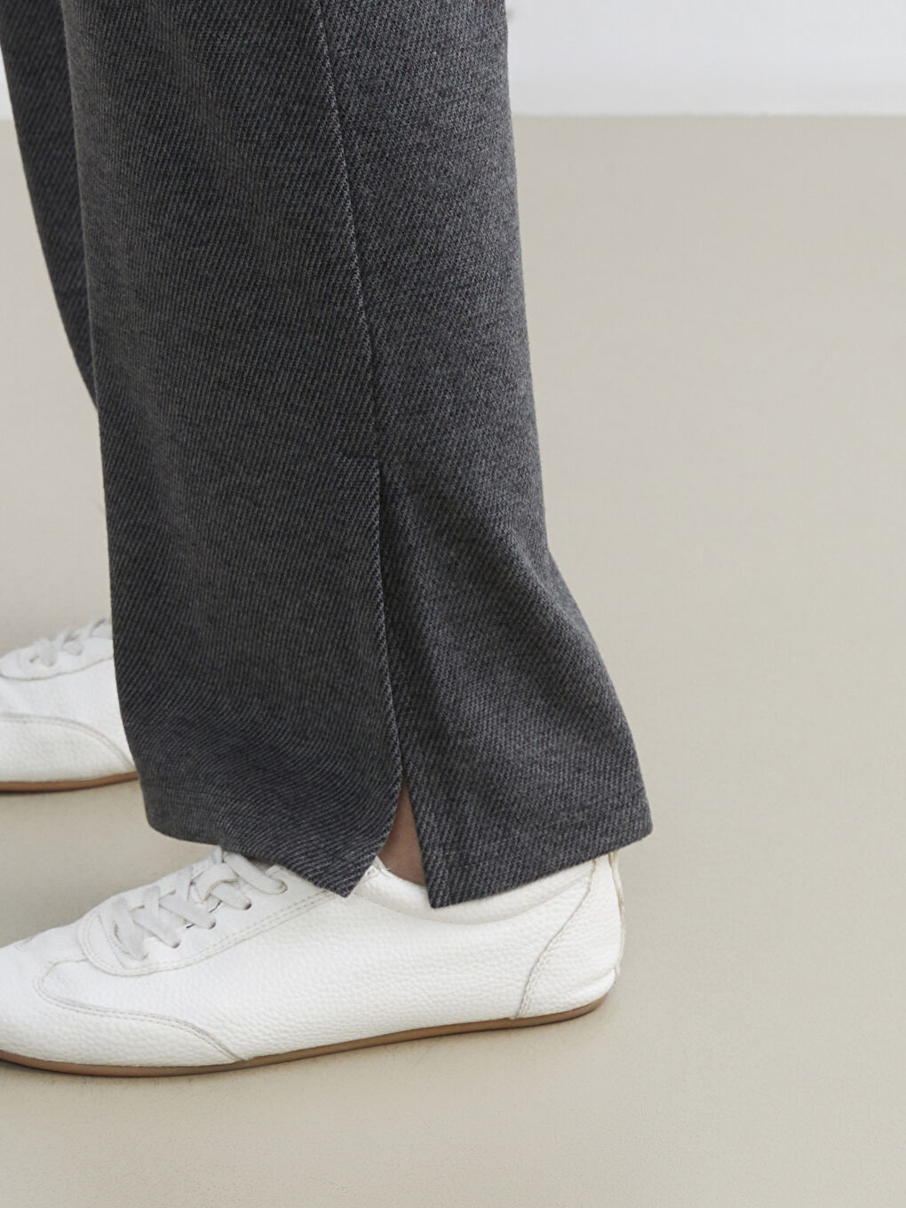 Women's Joggers with Elastic Waistband-2