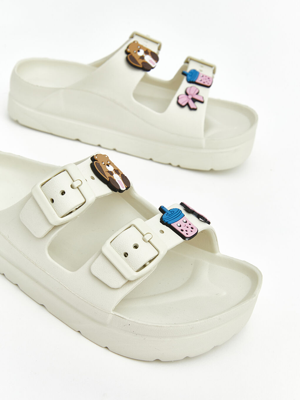 Bej Çift Bantlı Kadın Terlik-2