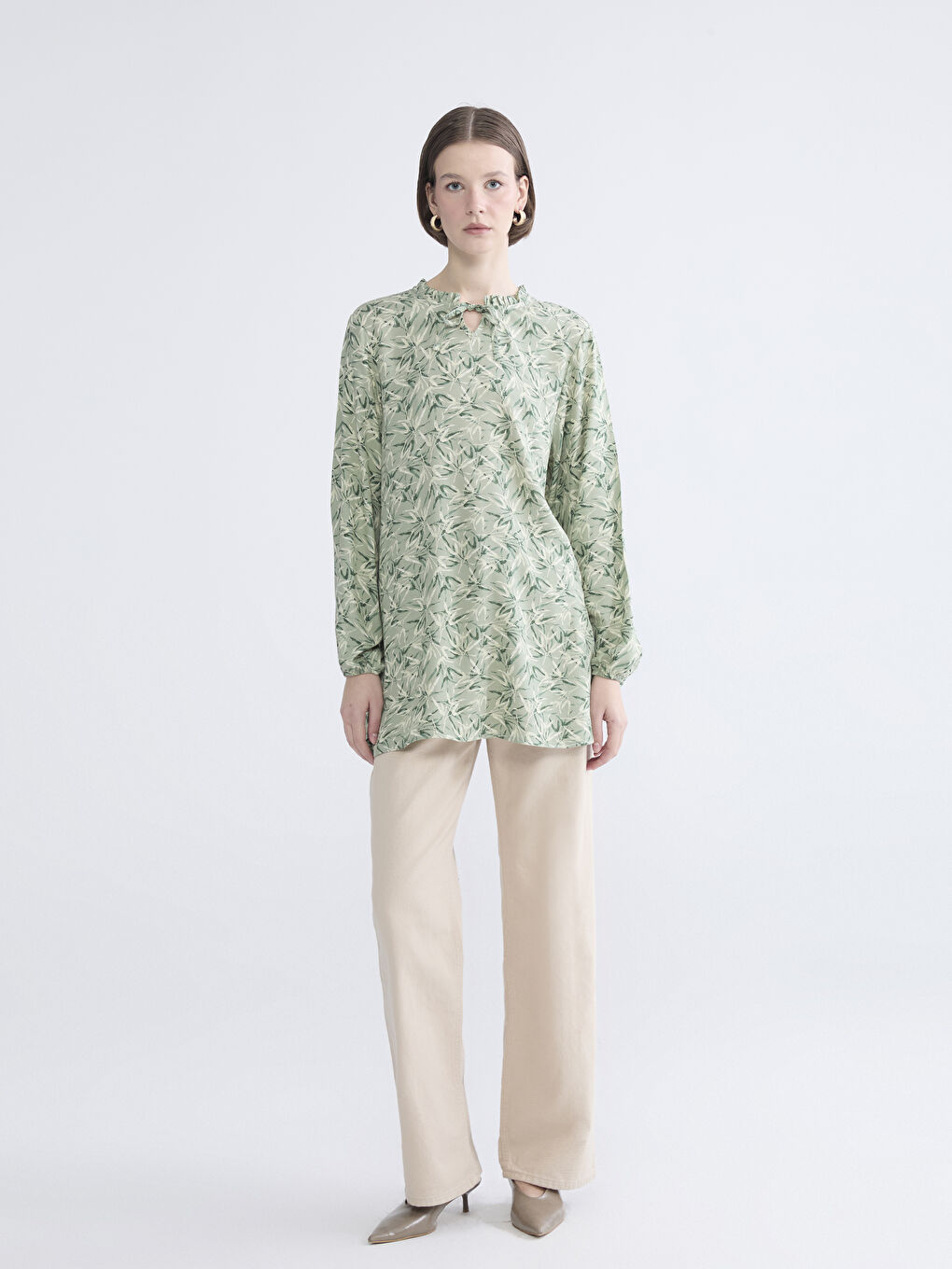 Yeşil Bağlamalı Yaka Desenli Bluz-1