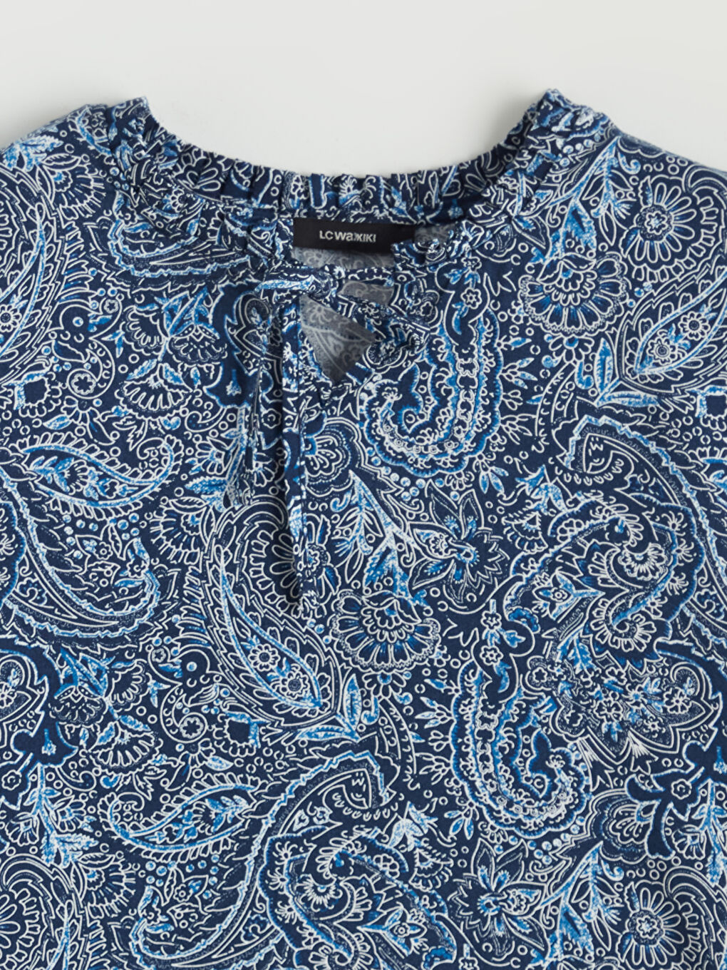 Lacivert Bağlamalı Yaka Desenli Bluz-5