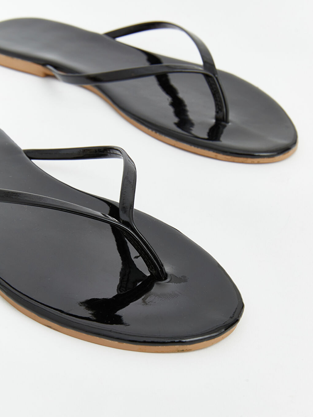 Siyah Kadın Parmak Arası Terlik-4