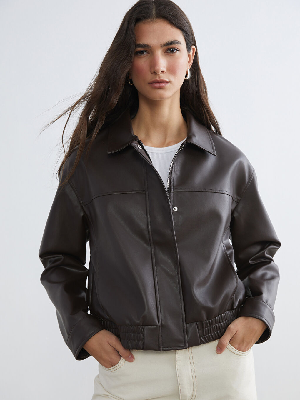 Kahverengi Gömlek Yaka Kadın Deri Görünümlü Ceket