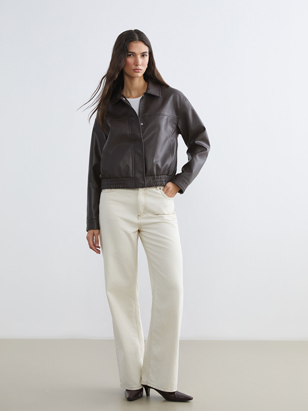 Kahverengi Gömlek Yaka Kadın Deri Görünümlü Ceket-1