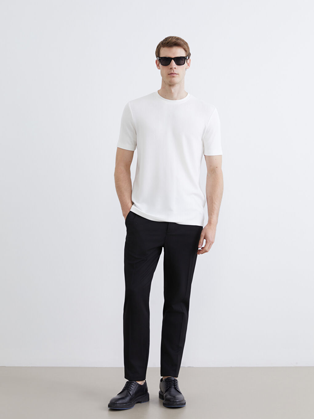 Ekru Bisiklet Yaka Erkek Tişört-1