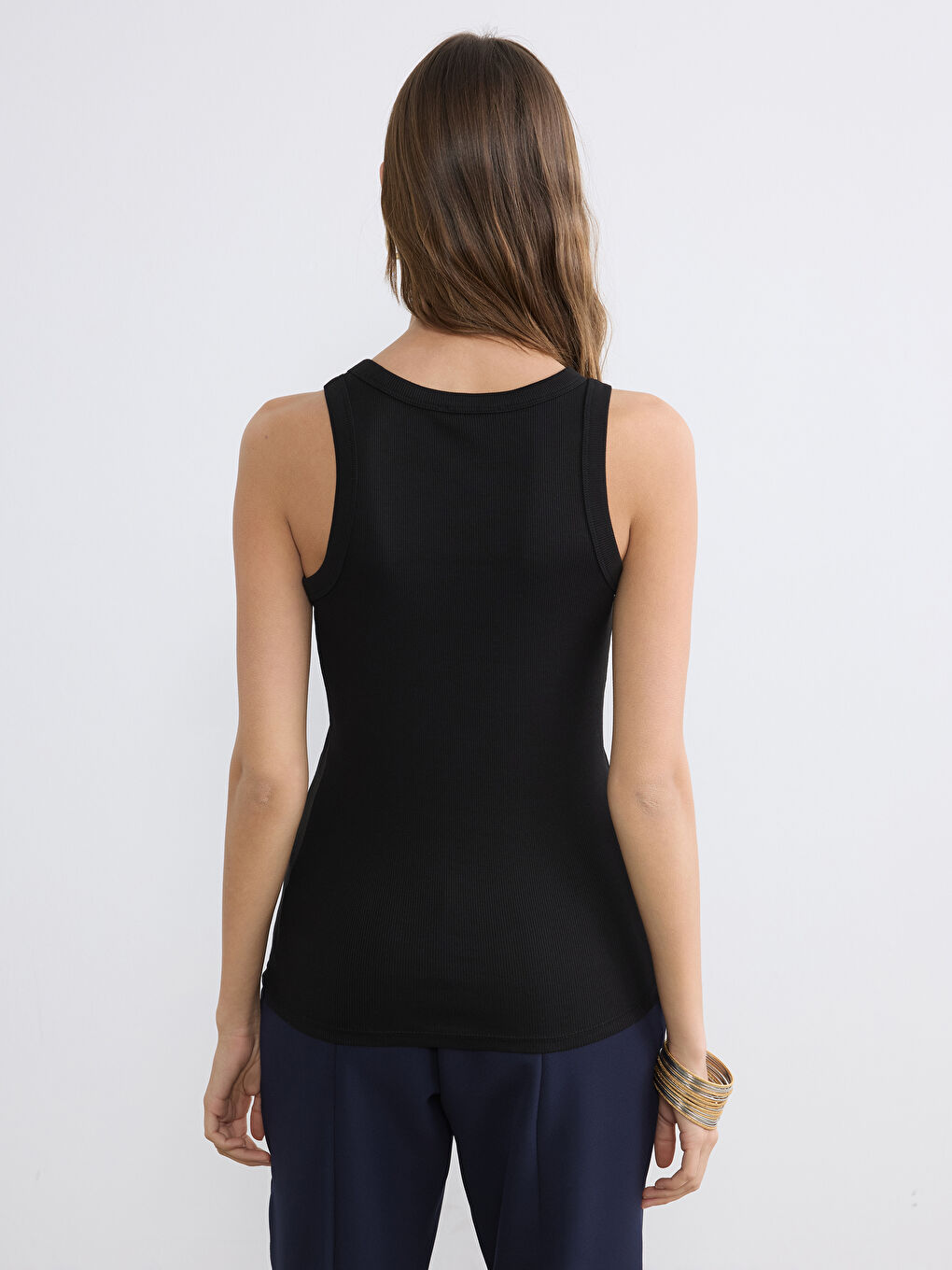 Siyah Bisiklet Yaka Kadın Atlet	-3