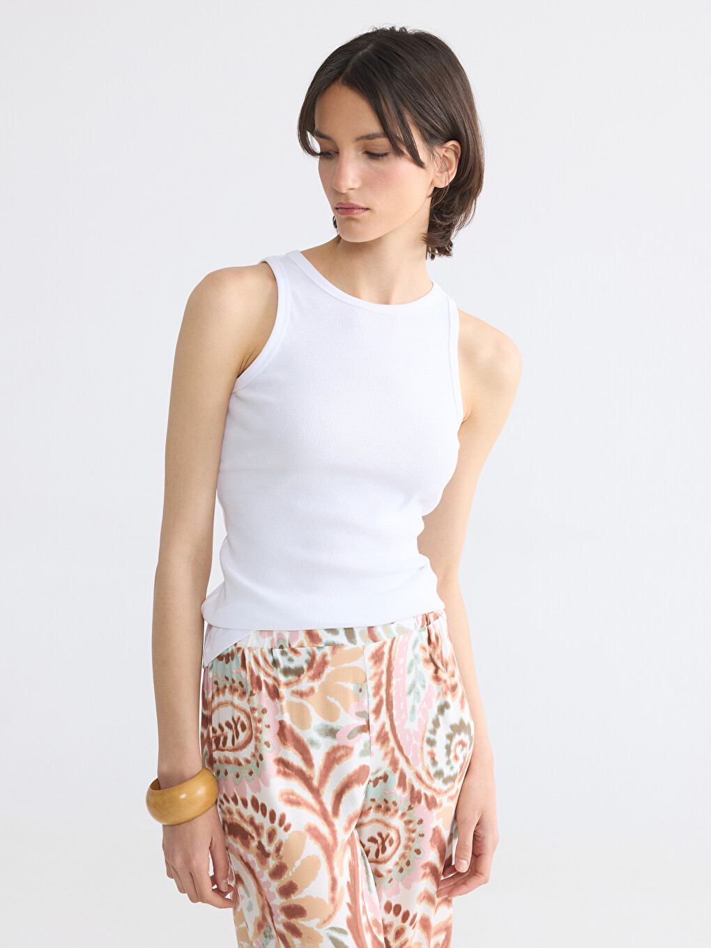  Woman White Tank Top