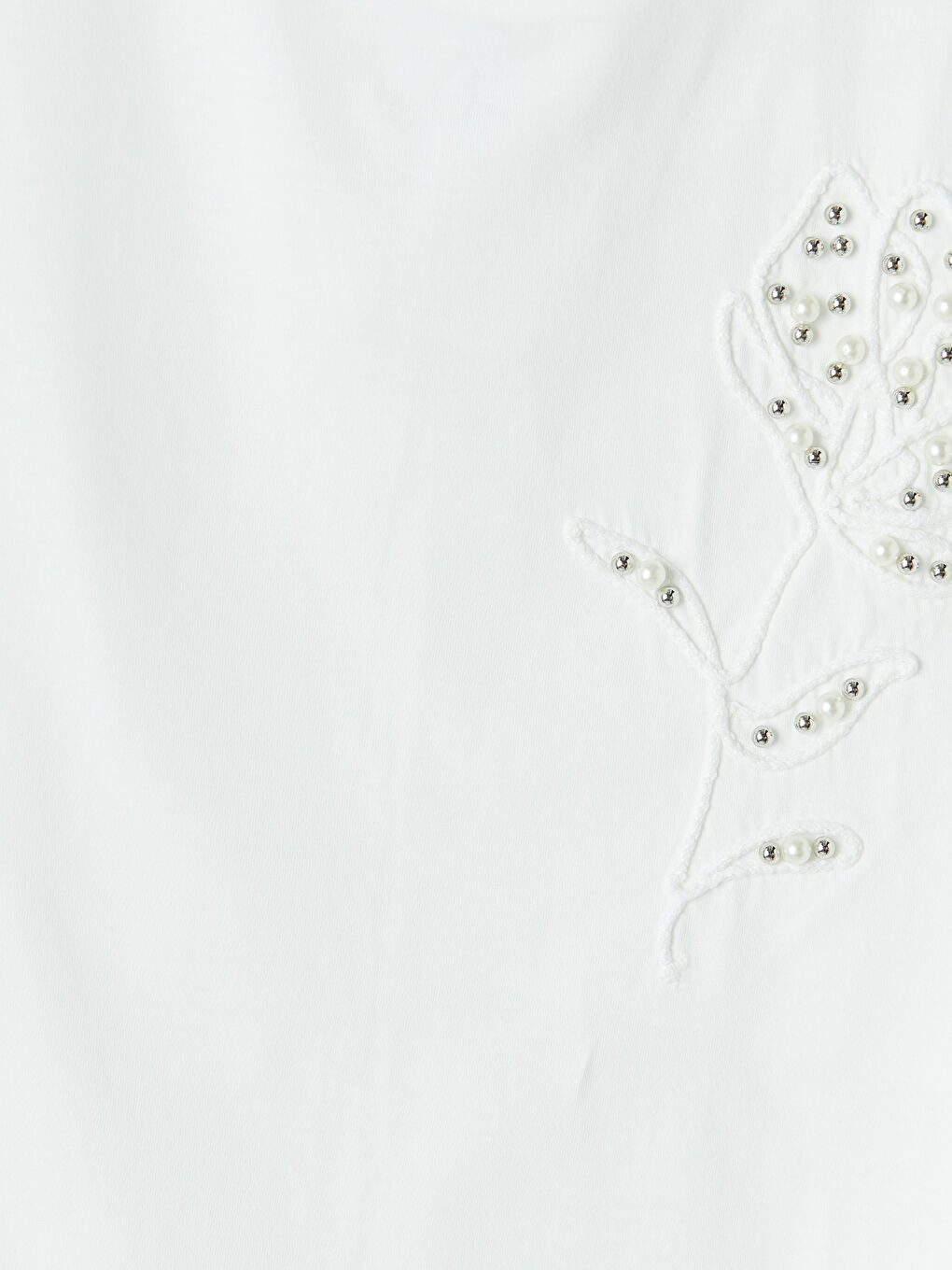 Beyaz Bisiklet Yaka Taşlı Kadın Tişört-2