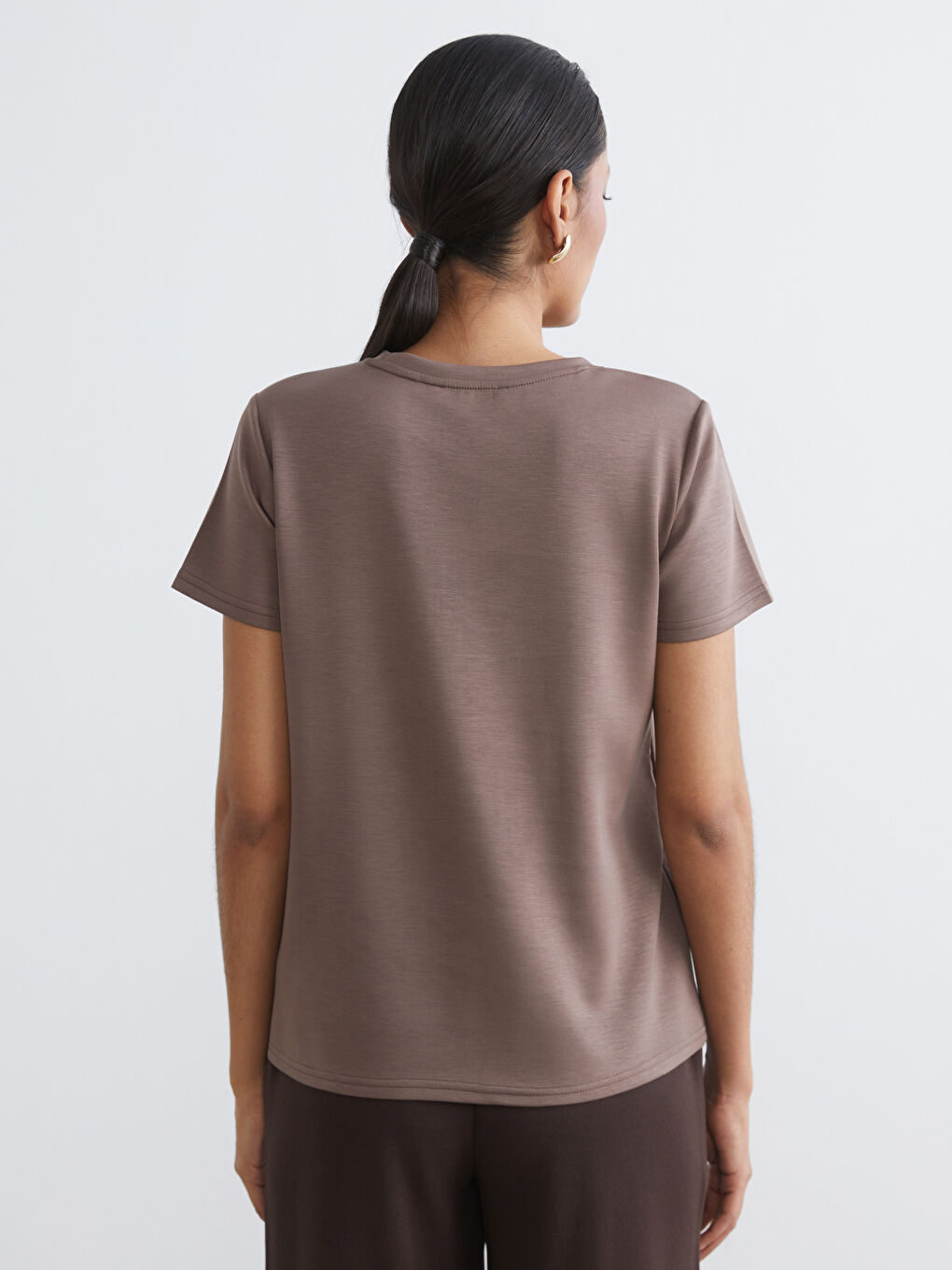 дөңгелек жағалы принтті әйелдер футболкасы-3