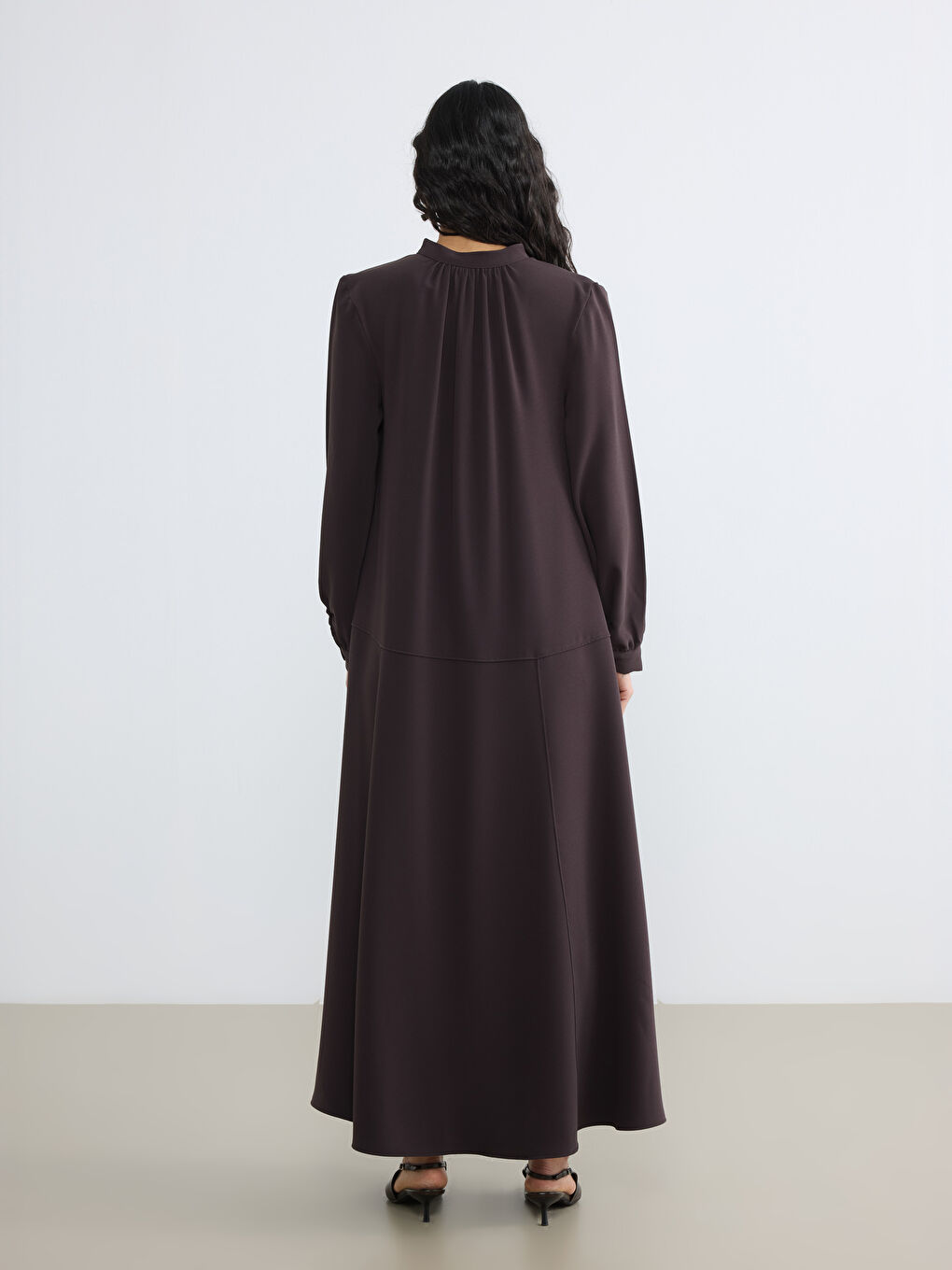 Tie-Neck Ruched Crepe Dress-3