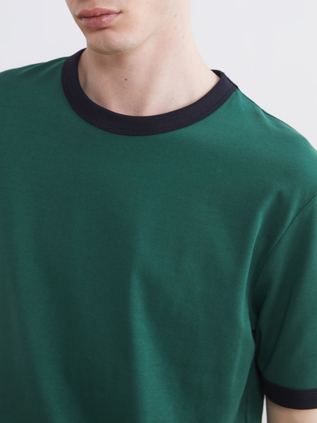 Yeşil Bisiklet Yaka Penye Erkek Tişört-2