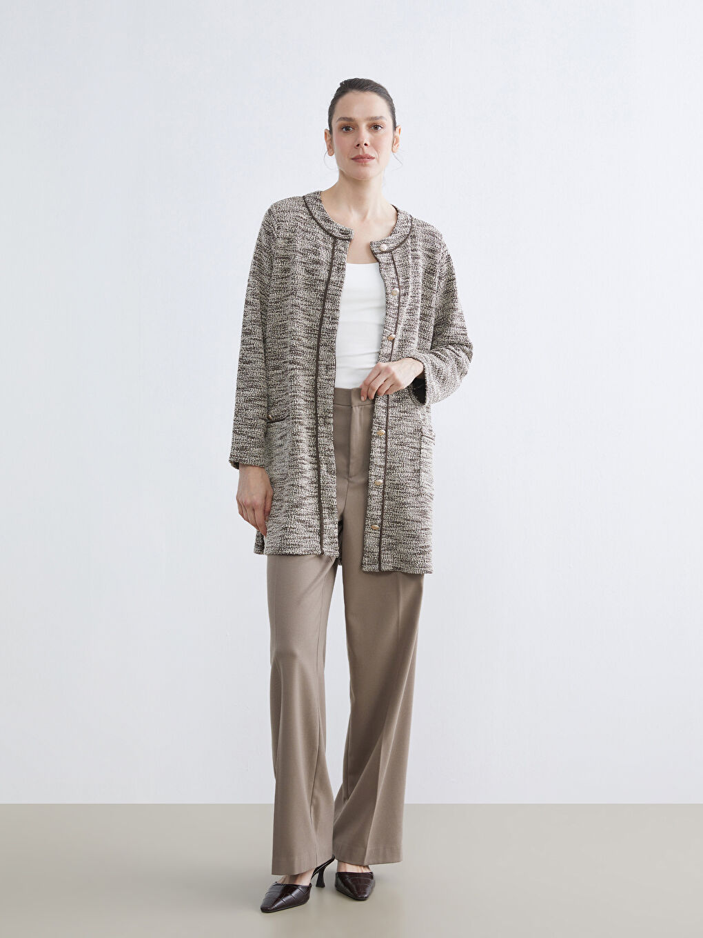 Kahverengi Bisiklet Yaka Desenli Kadın Hırka-1