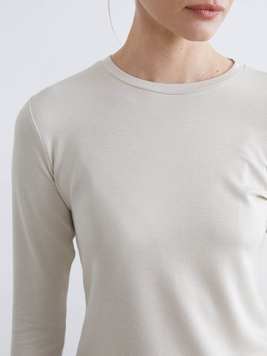 Gri Bisiklet Yaka Kadın Body-2