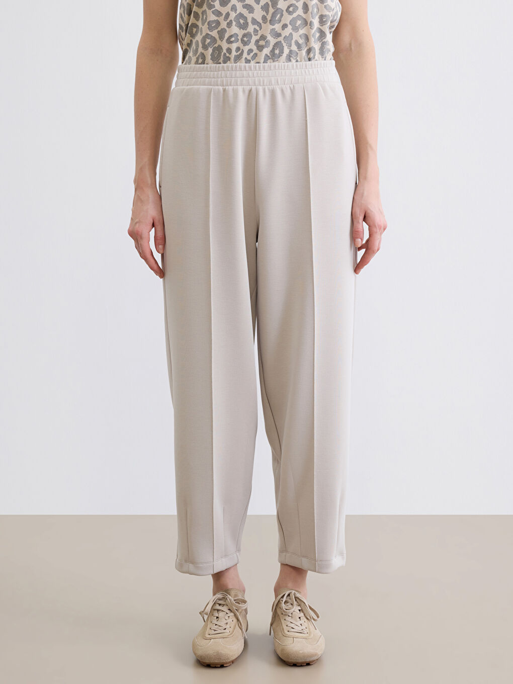 Gri Beli Lastikli Modal Karışımlı Kadın Eşofman Altı-1