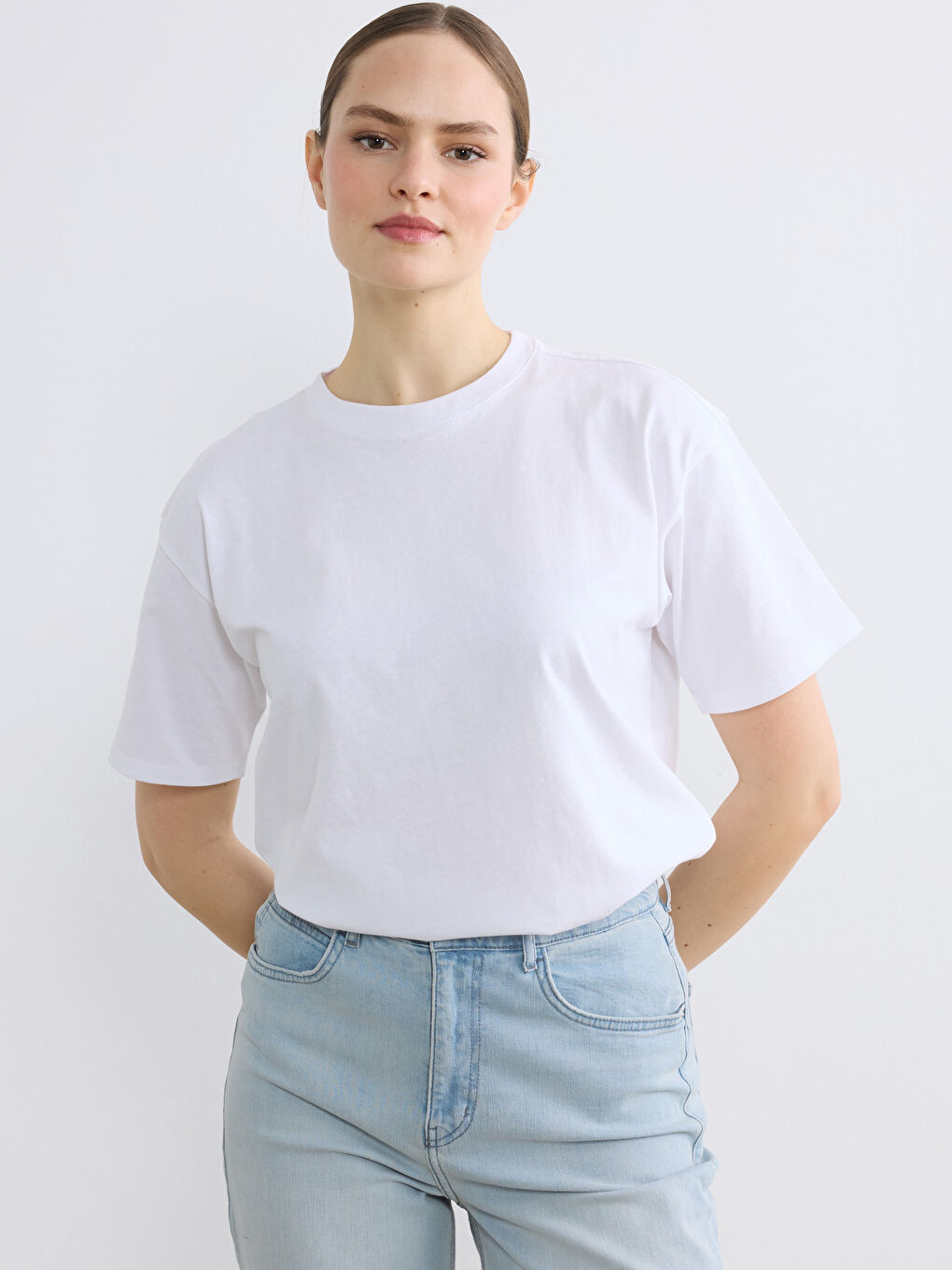 Woman WHITE T-Shirt