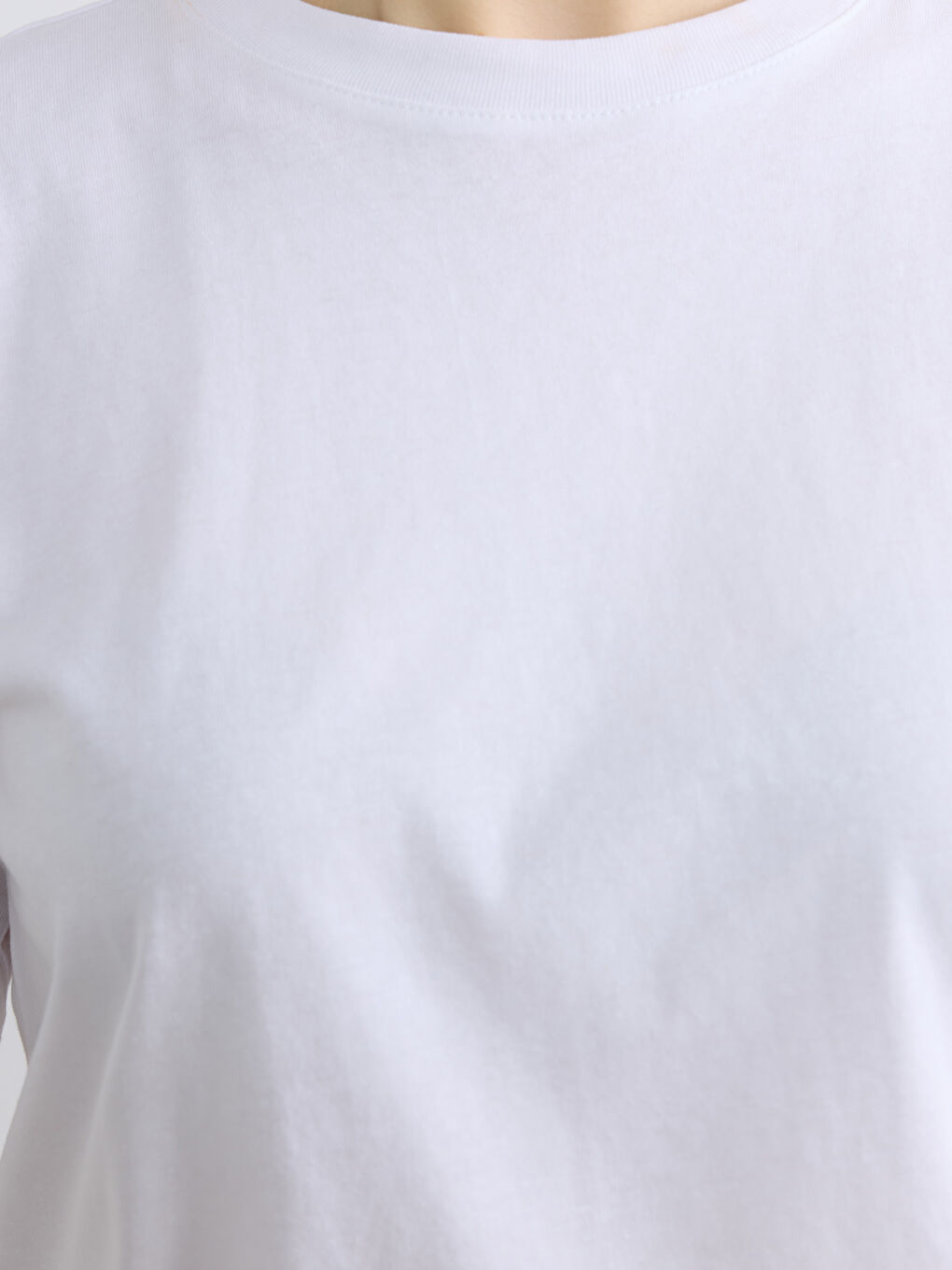 Woman WHITE T-Shirt-2