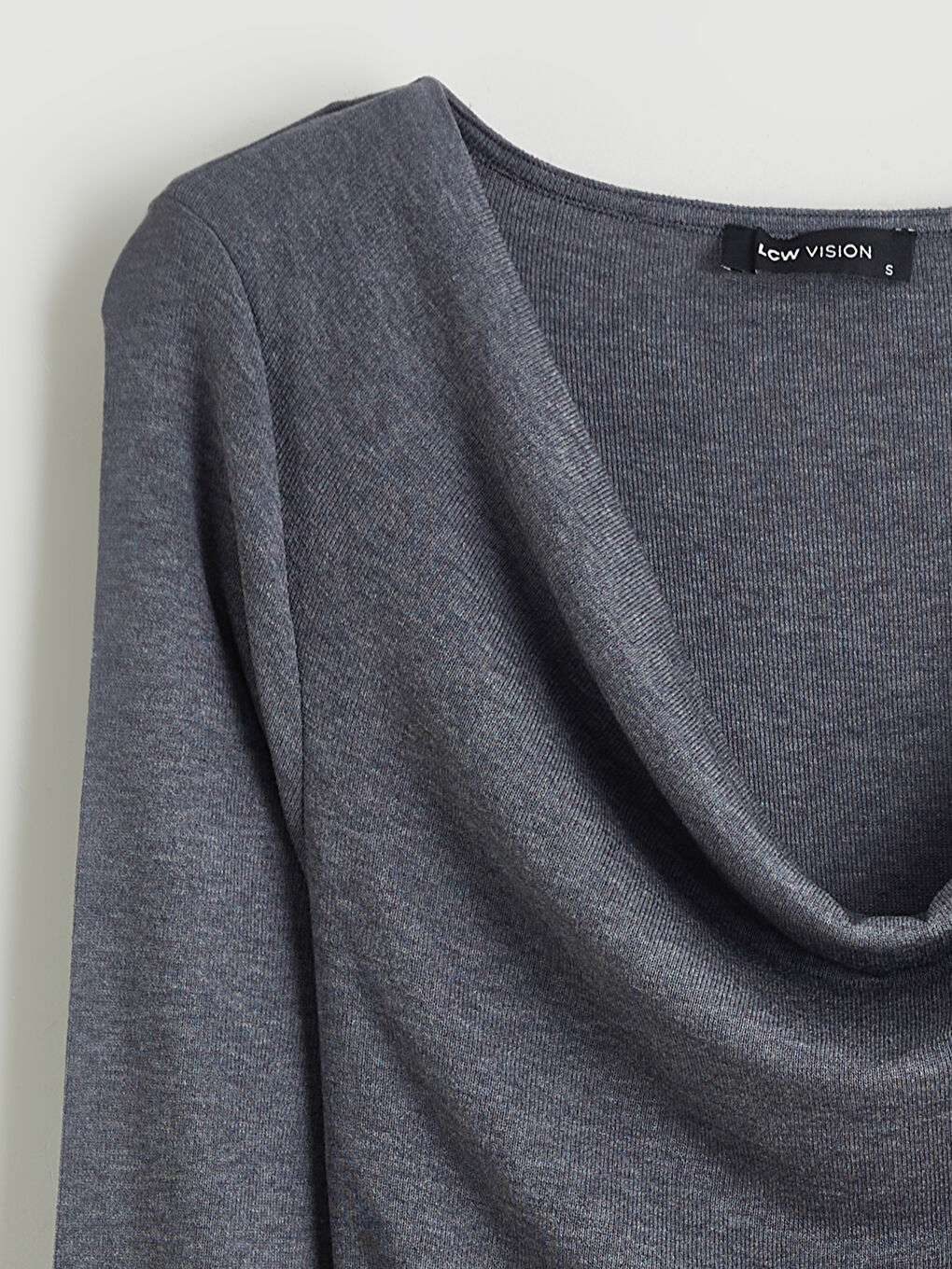 Antrasit Dökümlü Yaka Büzgülü Bluz-5