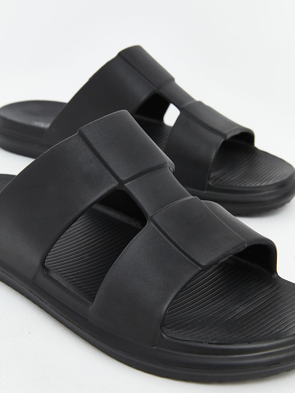 Siyah Çift Bantlı Erkek Terlik-2