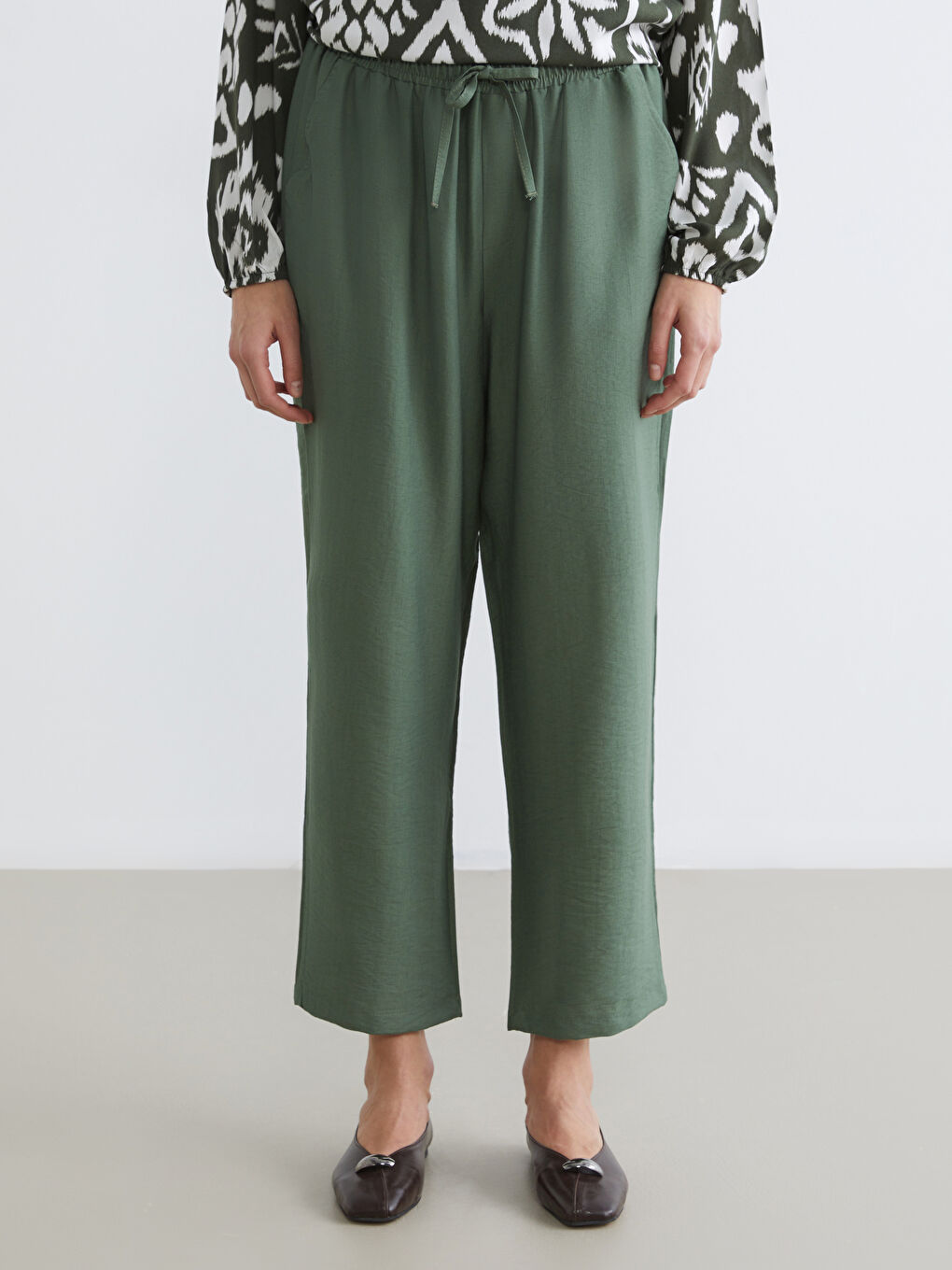 Yeşil Beli Lastikli Kadın Pantolon-1