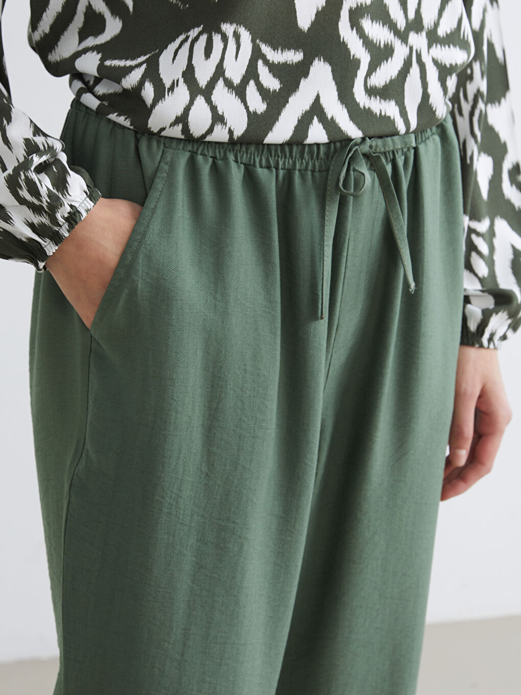 Yeşil Beli Lastikli Kadın Pantolon-2