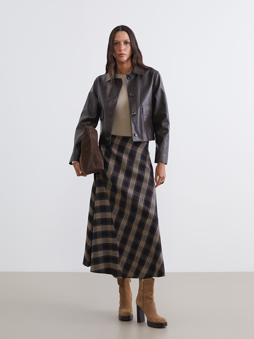 Kahverengi Gömlek Yaka Kadın Deri Görünümlü Ceket-1