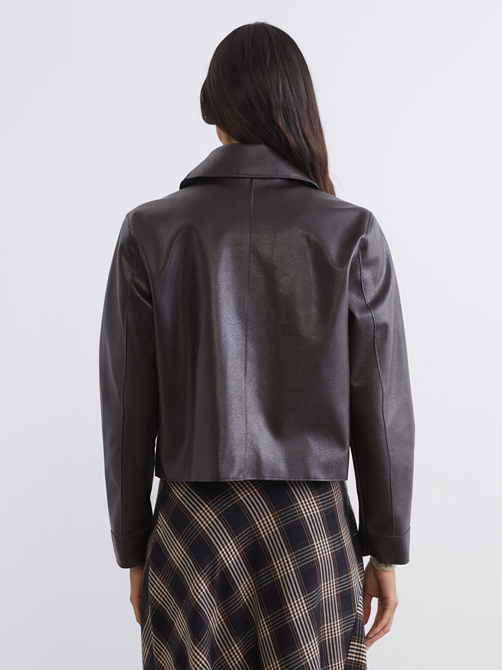 Kahverengi Gömlek Yaka Kadın Deri Görünümlü Ceket-4