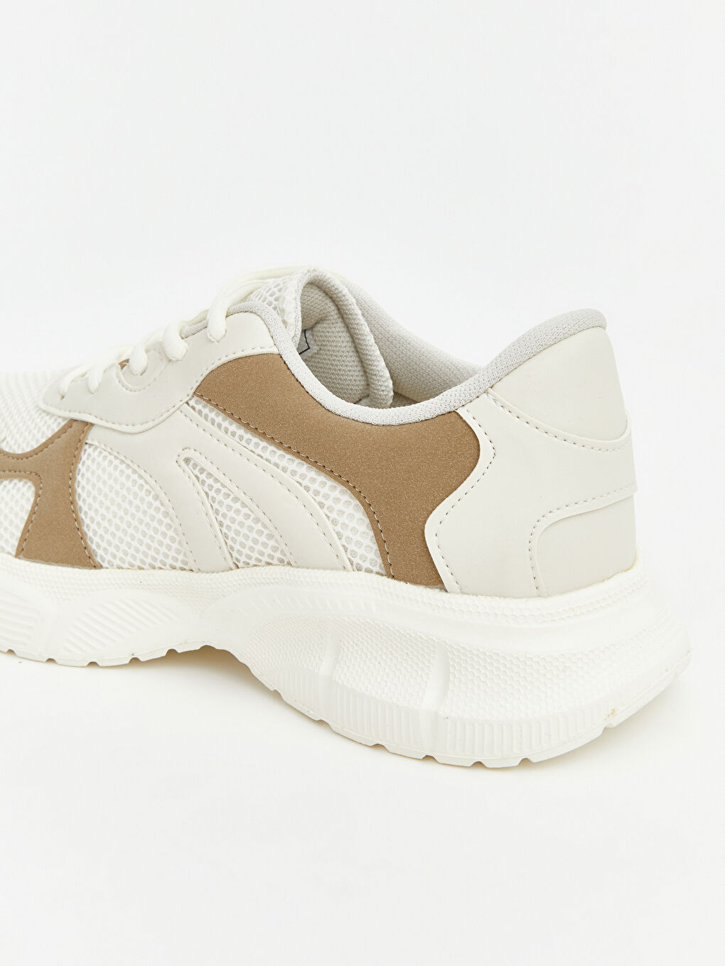 Bej Kalın Tabanlı Fileli Kadın Spor Ayakkabı-4